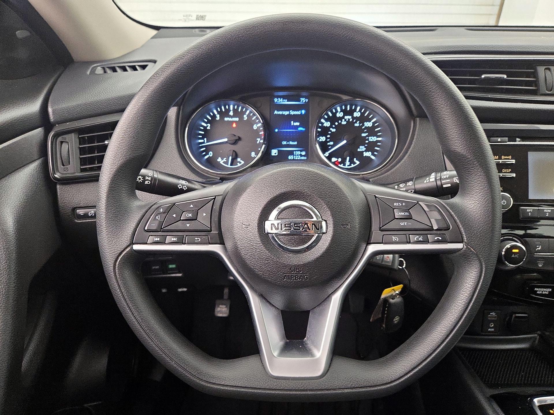 Thumbnail: 2017 Nissan Rogue - 10