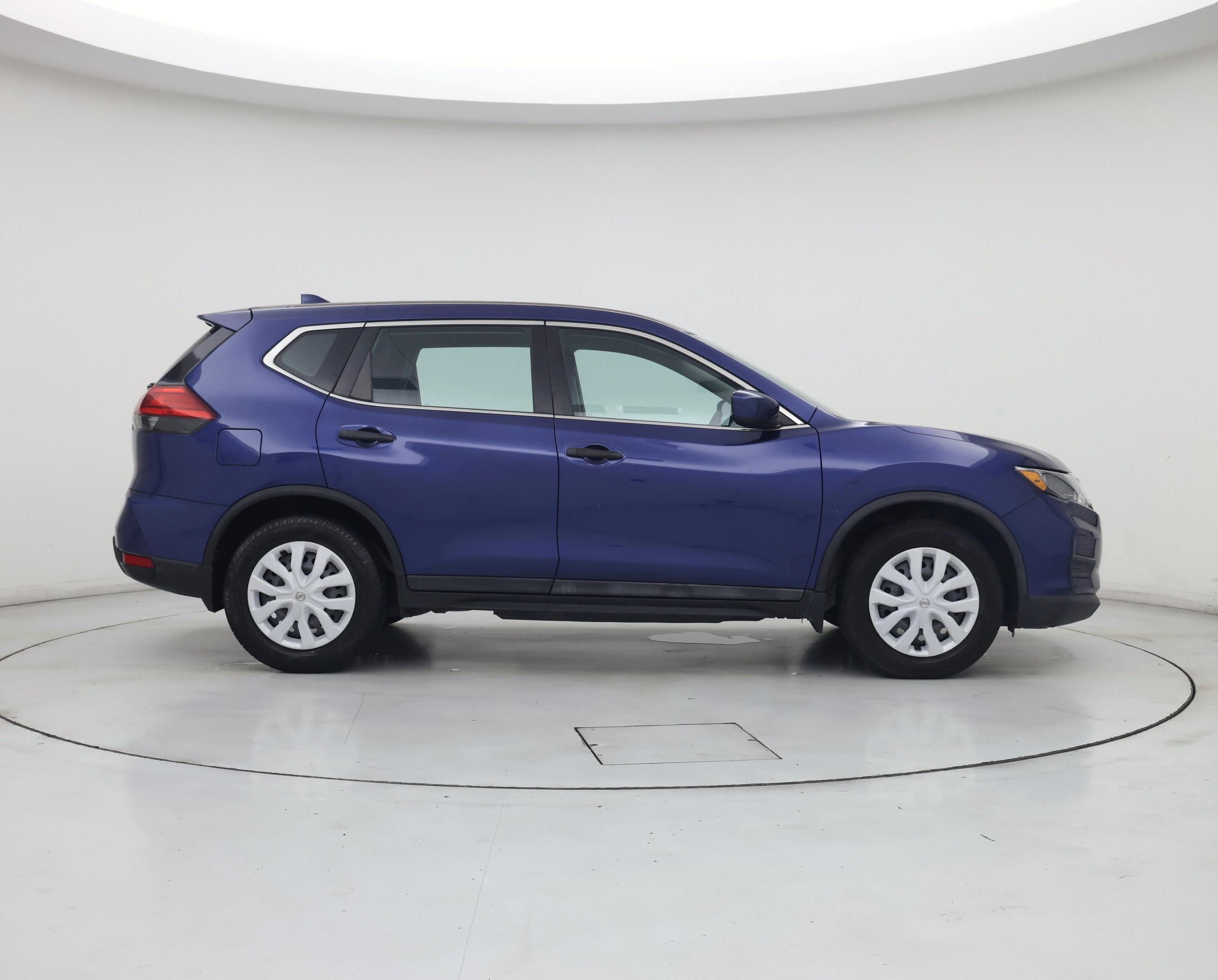 Thumbnail: 2017 Nissan Rogue - 7