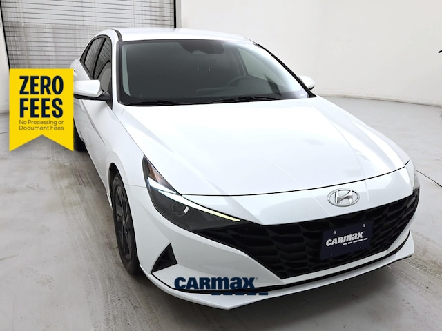 White 2022 Hyundai Elantra Sedan Front-Wheel Drive Automatic