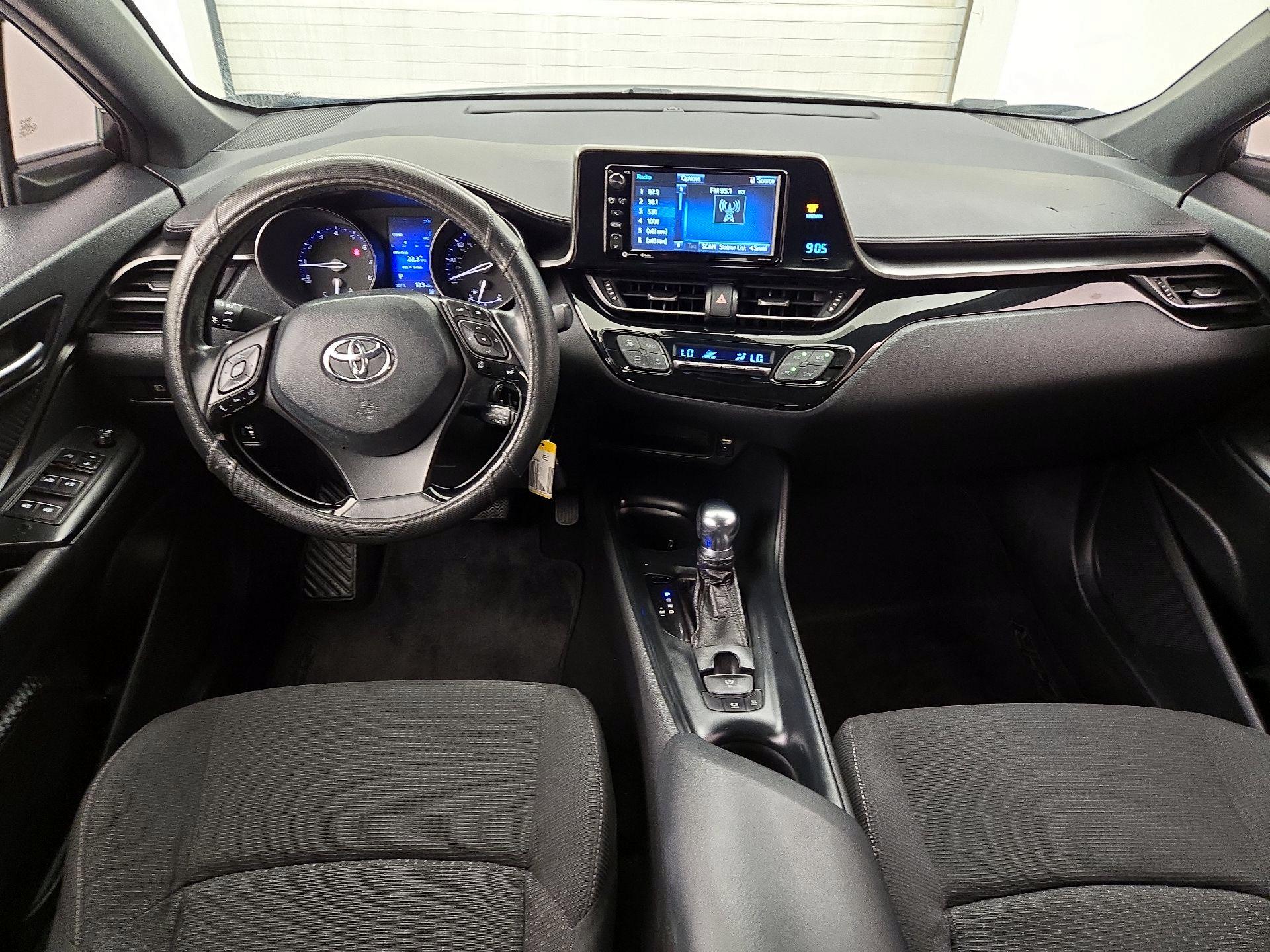 Thumbnail: 2018 Toyota C-HR - 9