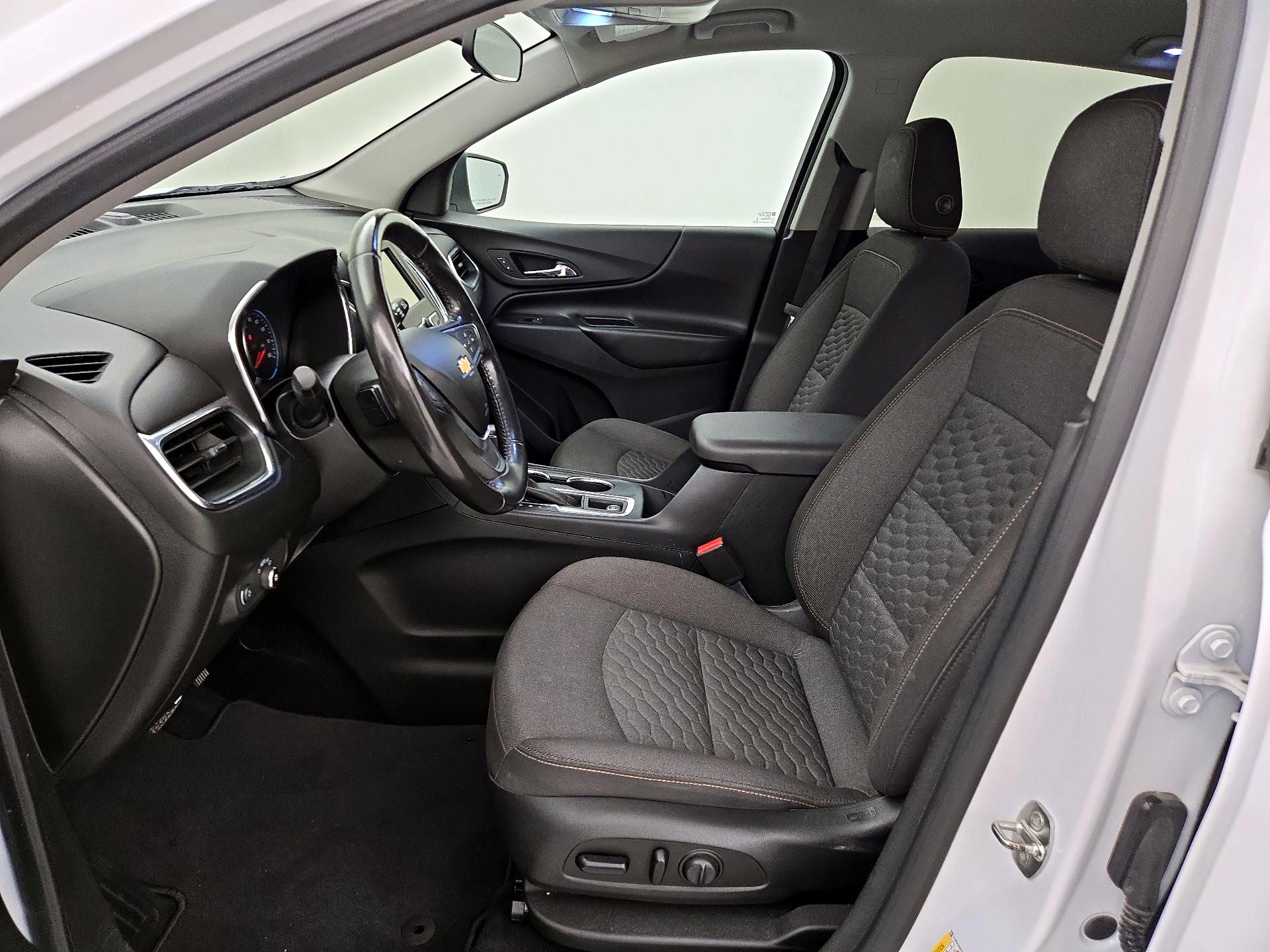 Thumbnail: 2019 Chevrolet Equinox - 9
