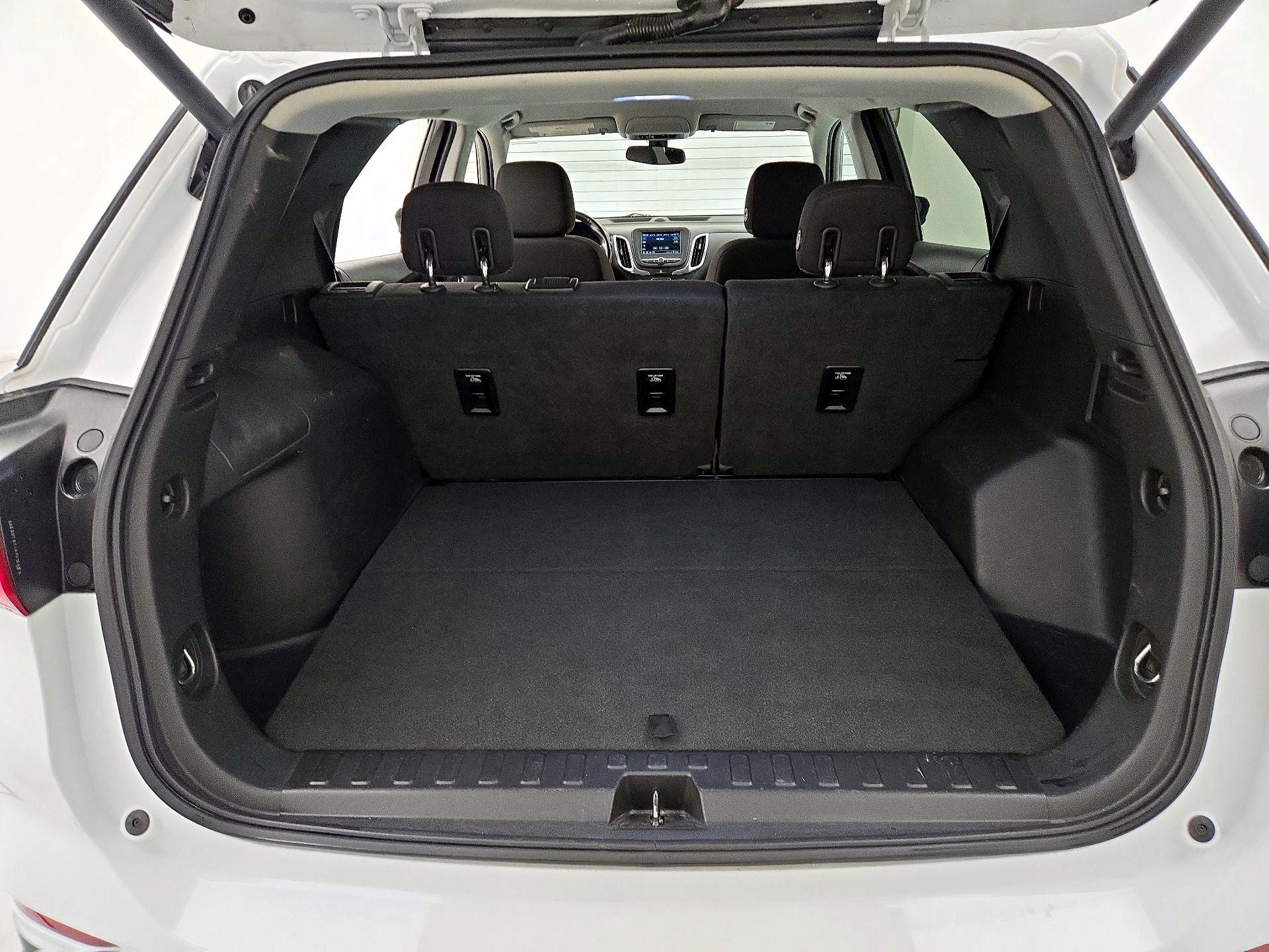 Thumbnail: 2019 Chevrolet Equinox - 18