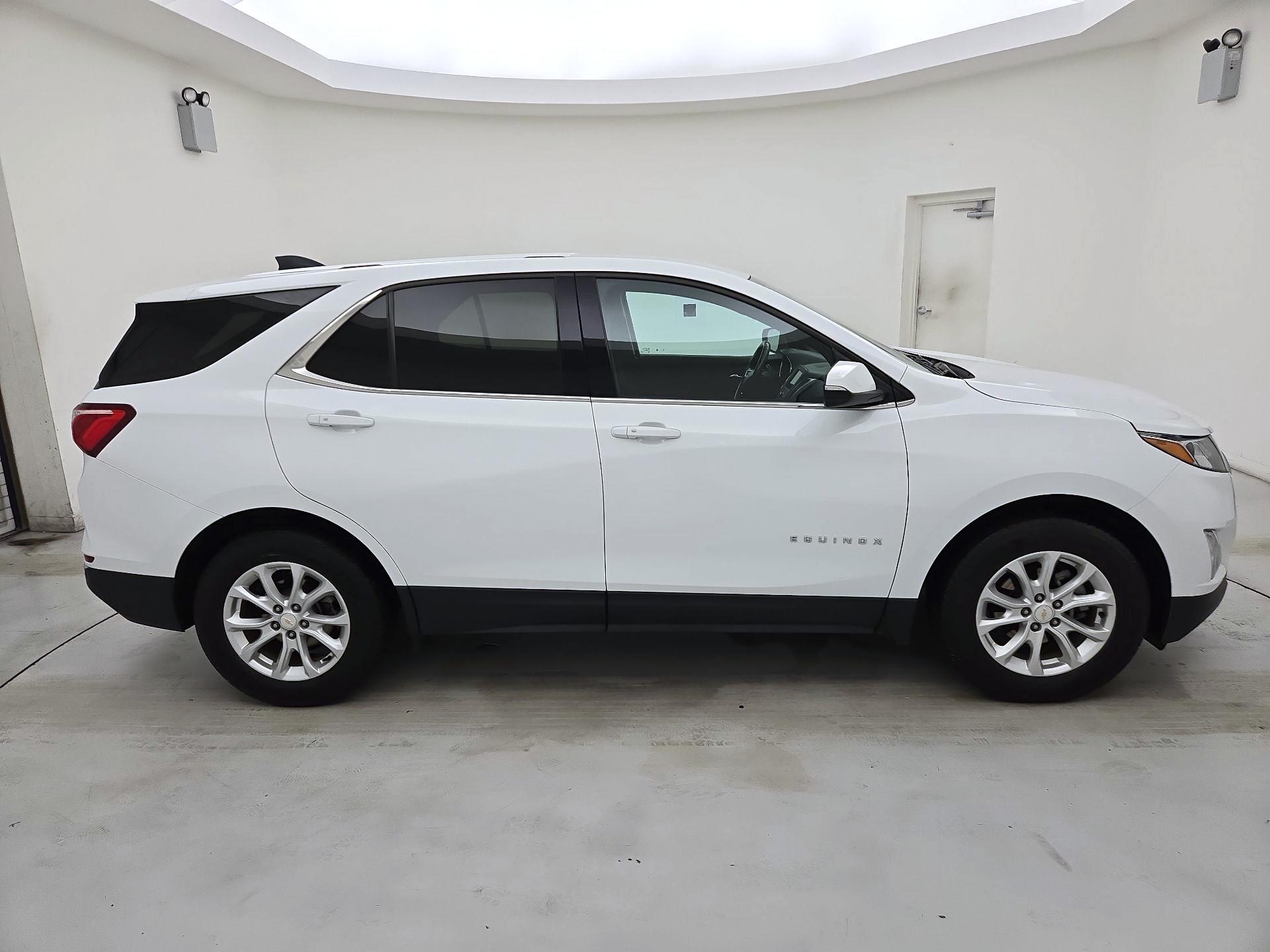 Thumbnail: 2019 Chevrolet Equinox - 4