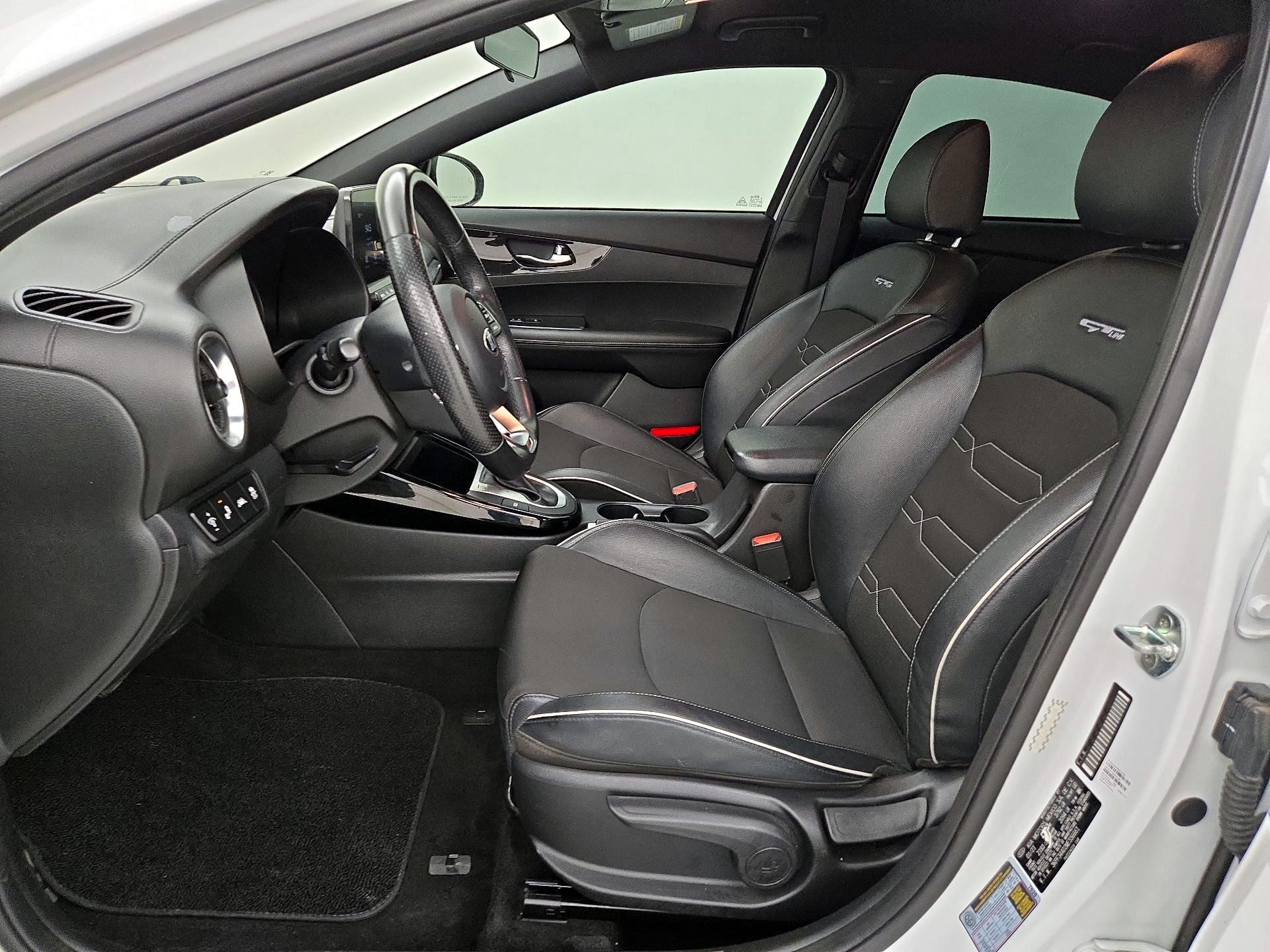 Thumbnail: 2021 Kia Forte - 11
