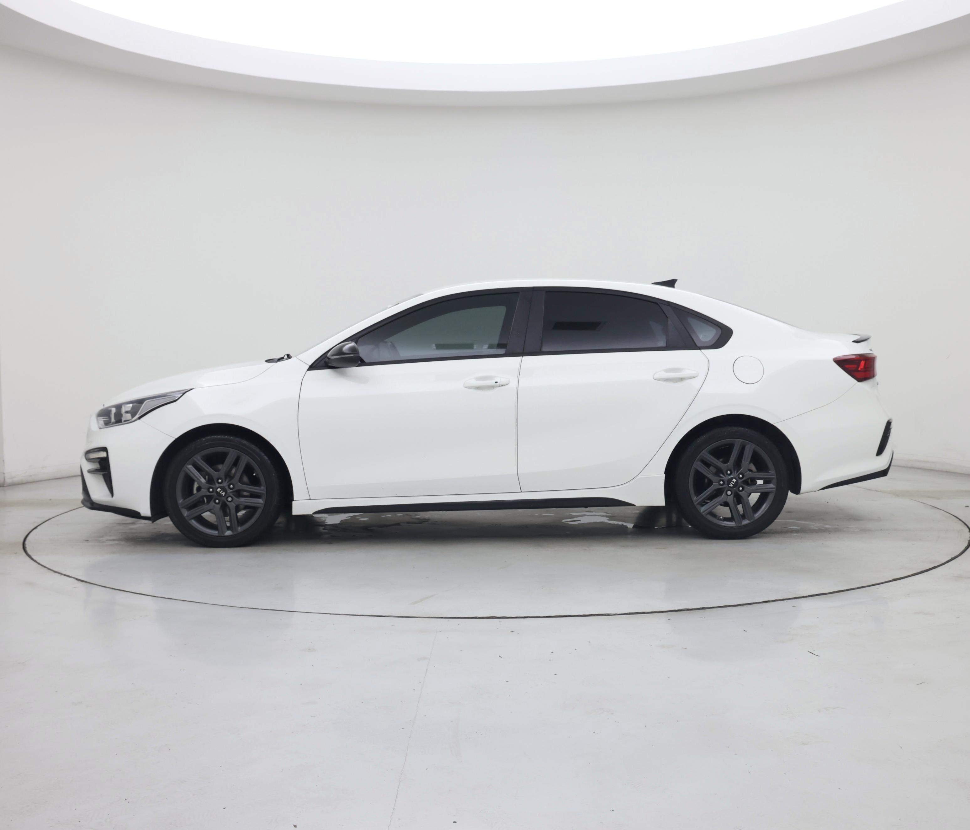 Thumbnail: 2021 Kia Forte - 3