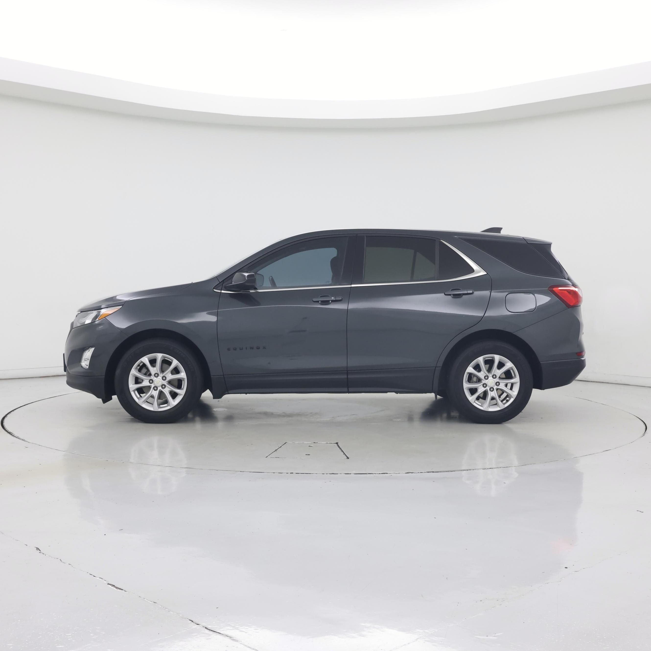 Thumbnail: 2020 Chevrolet Equinox - 3