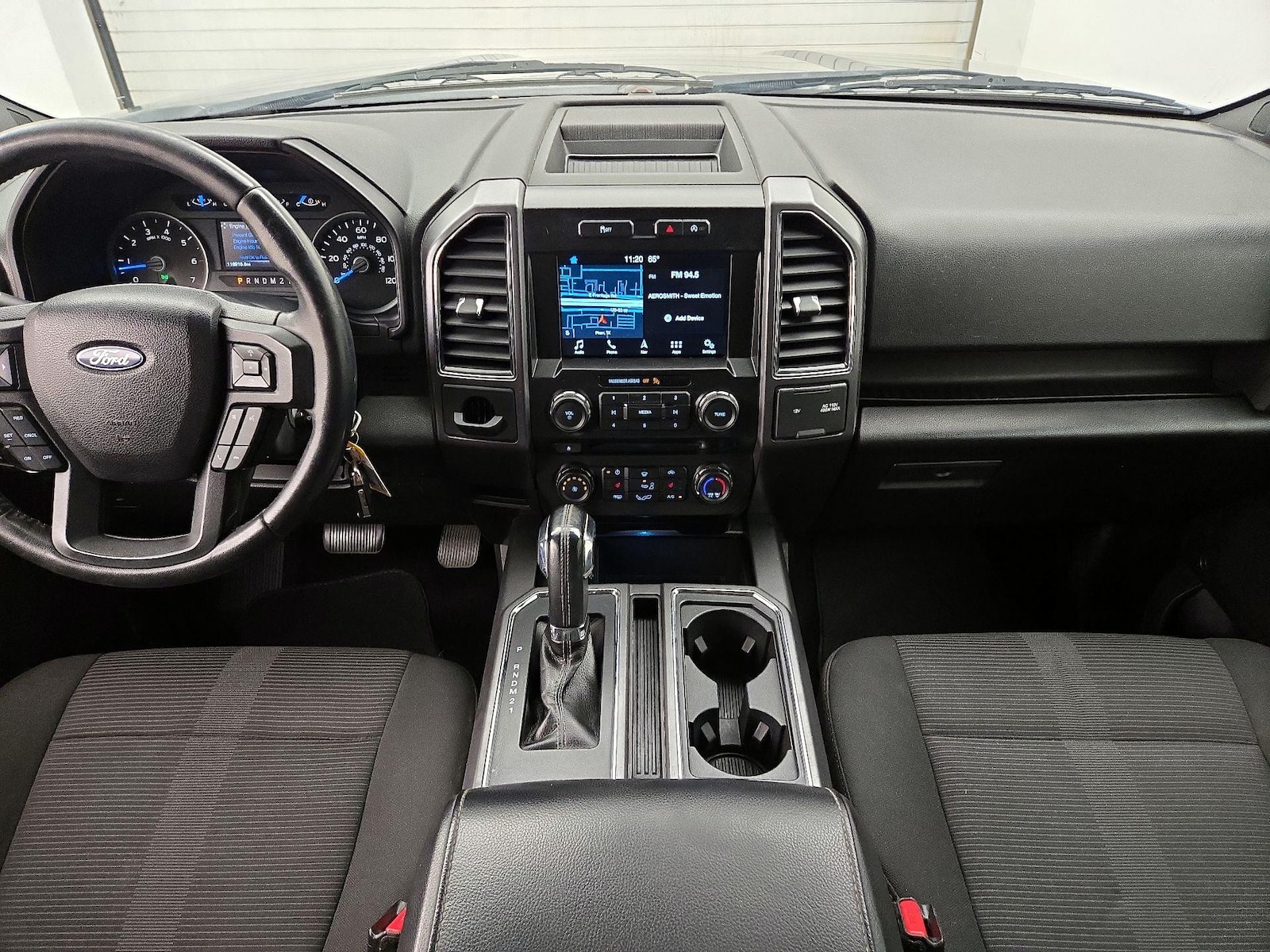 2017 Ford F-150 XLT - Photo 10