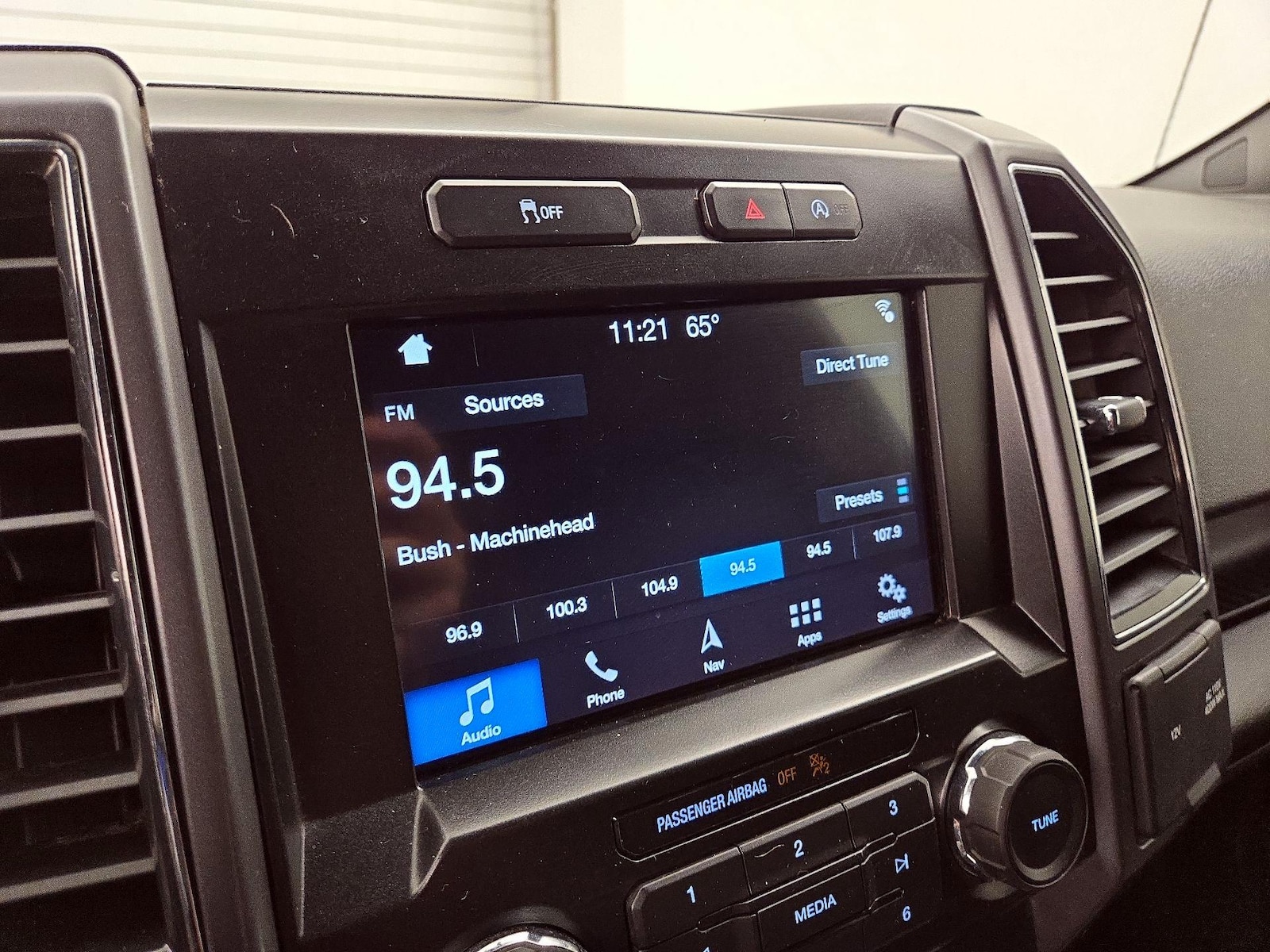 2017 Ford F-150 XLT - Photo 17