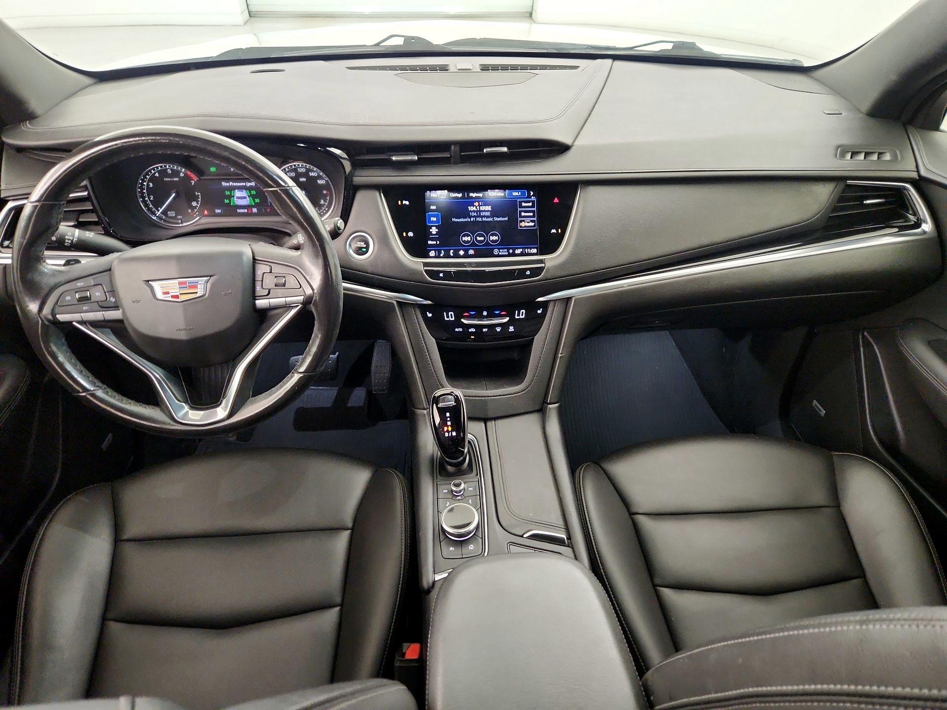 Thumbnail: 2022 Cadillac XT6 - 9
