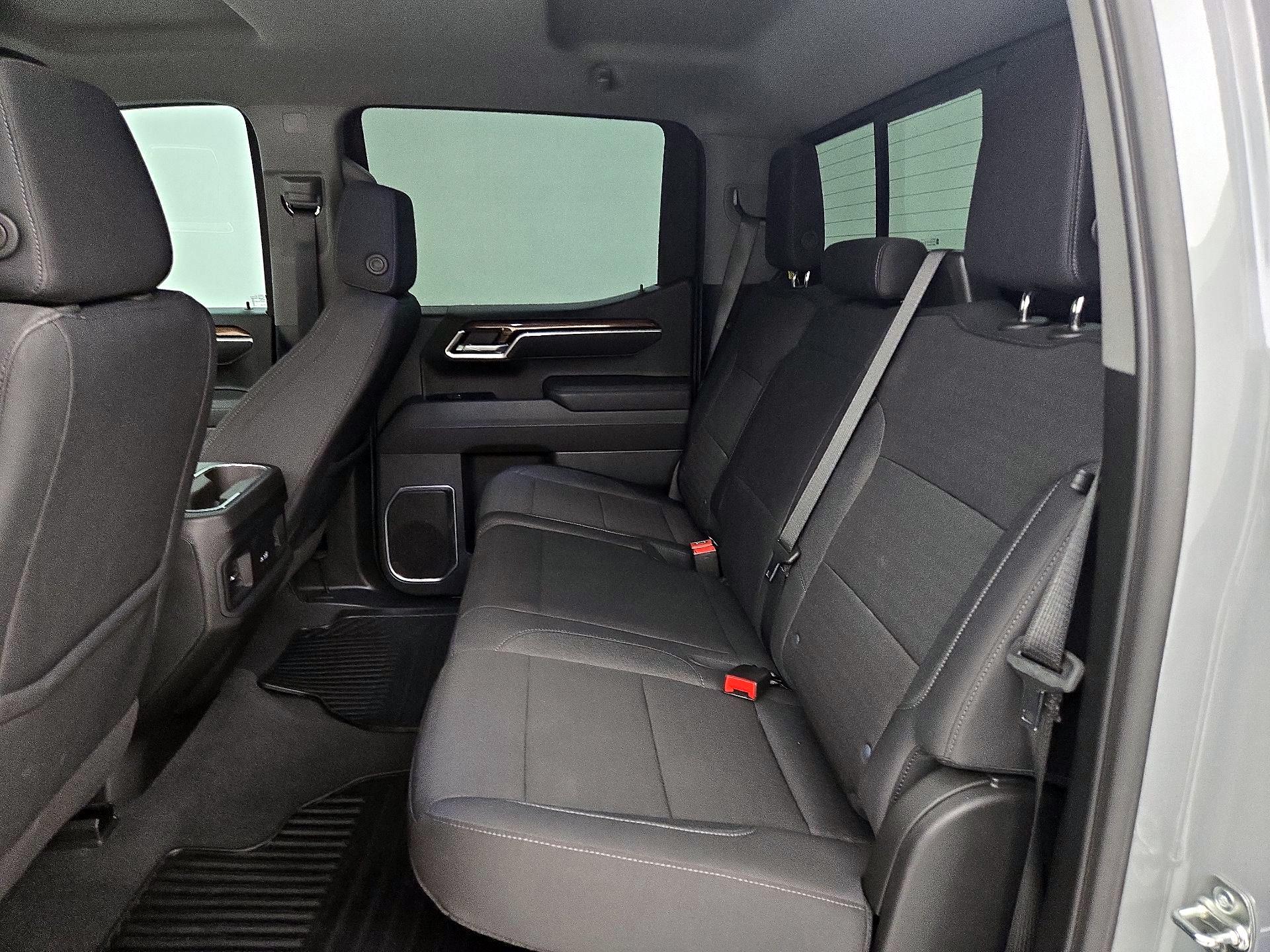 Thumbnail: 2025 Chevrolet Silverado 1500 - 19