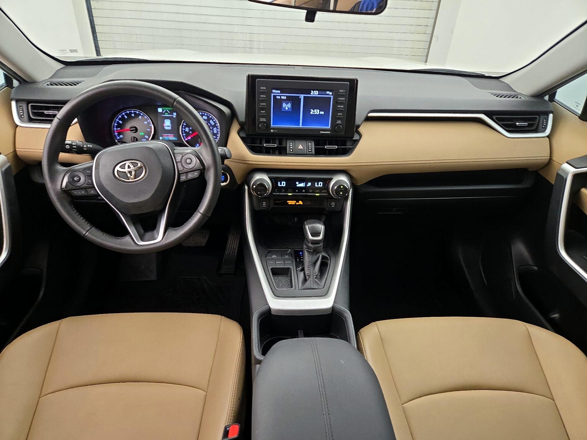 Thumbnail: 2022 Toyota RAV4 - 9