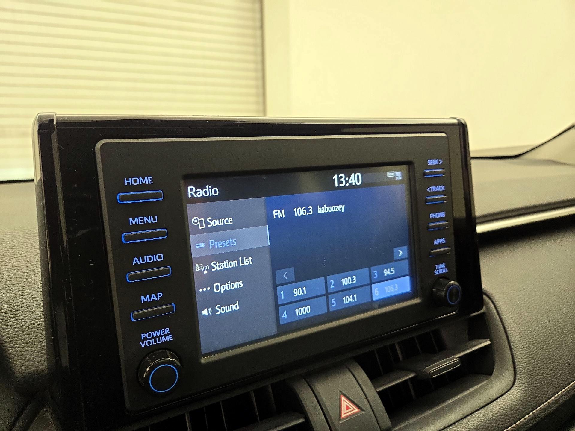 Thumbnail: 2019 Toyota RAV4 - 15