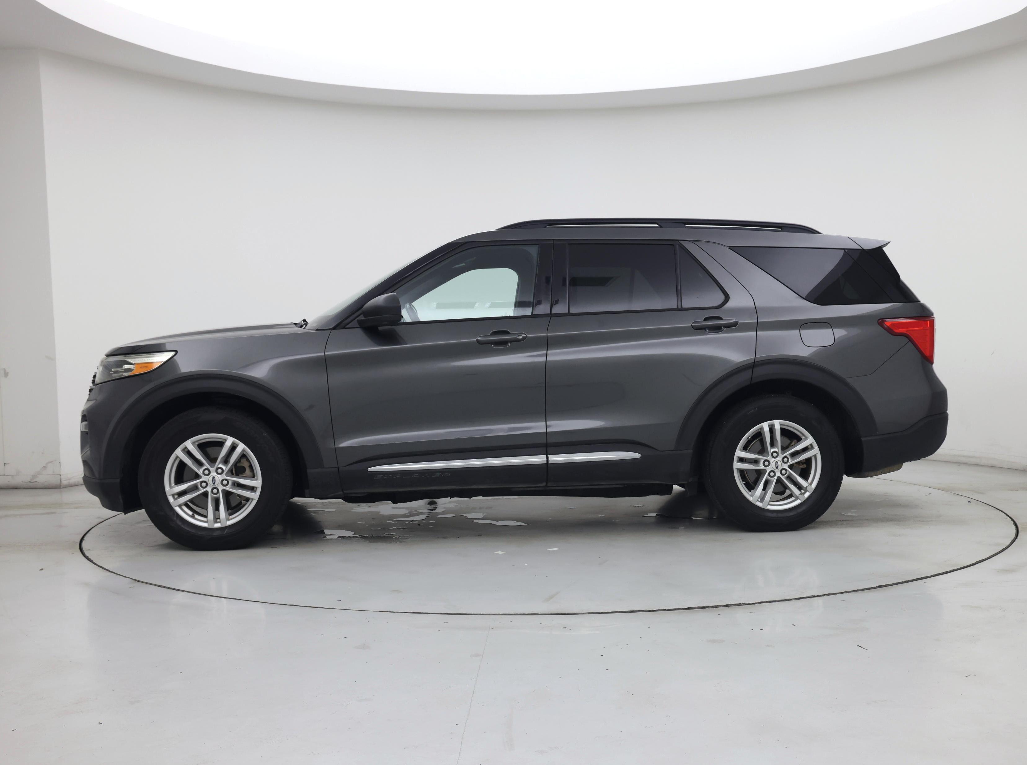 Thumbnail: 2020 Ford Explorer - 3