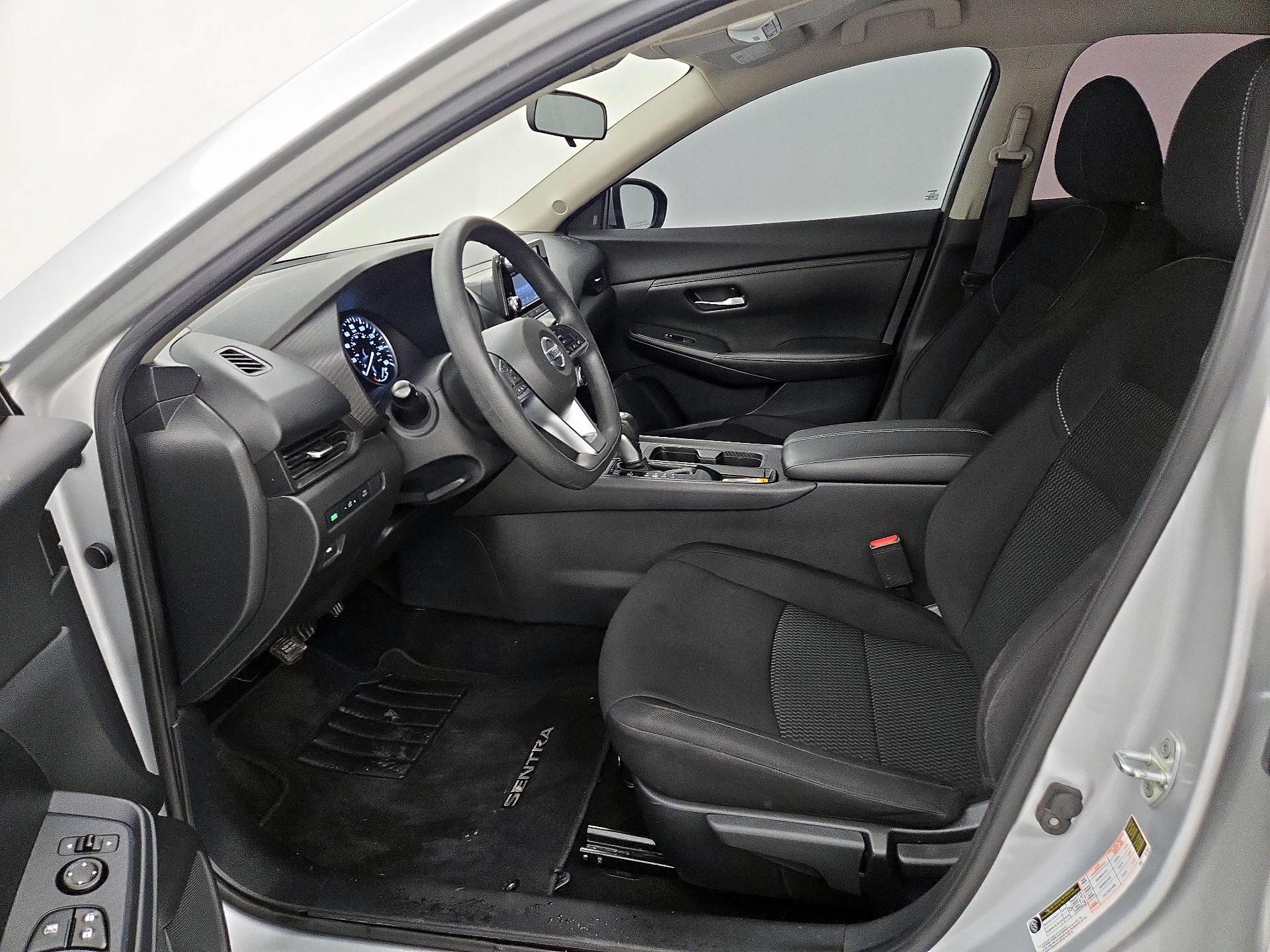 Thumbnail: 2021 Nissan Sentra - 11