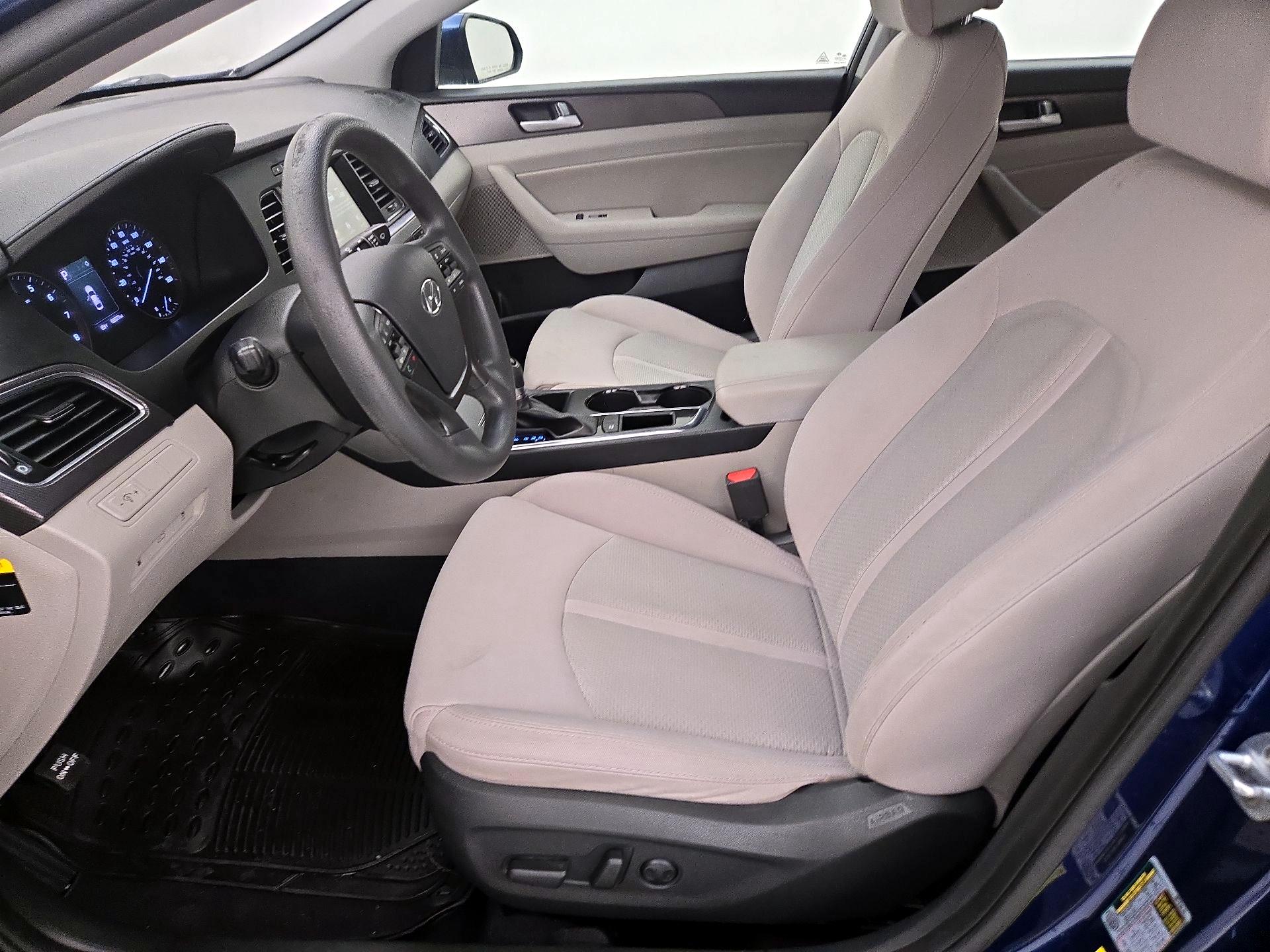 Thumbnail: 2016 Hyundai Sonata - 11