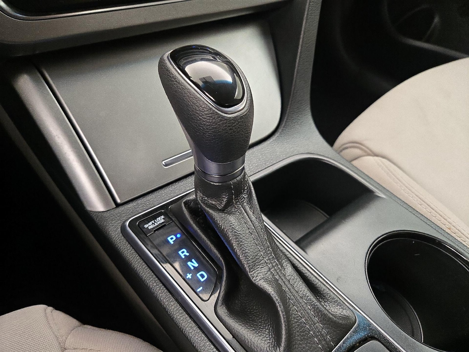 2016 Hyundai Sonata Sport - Photo 18