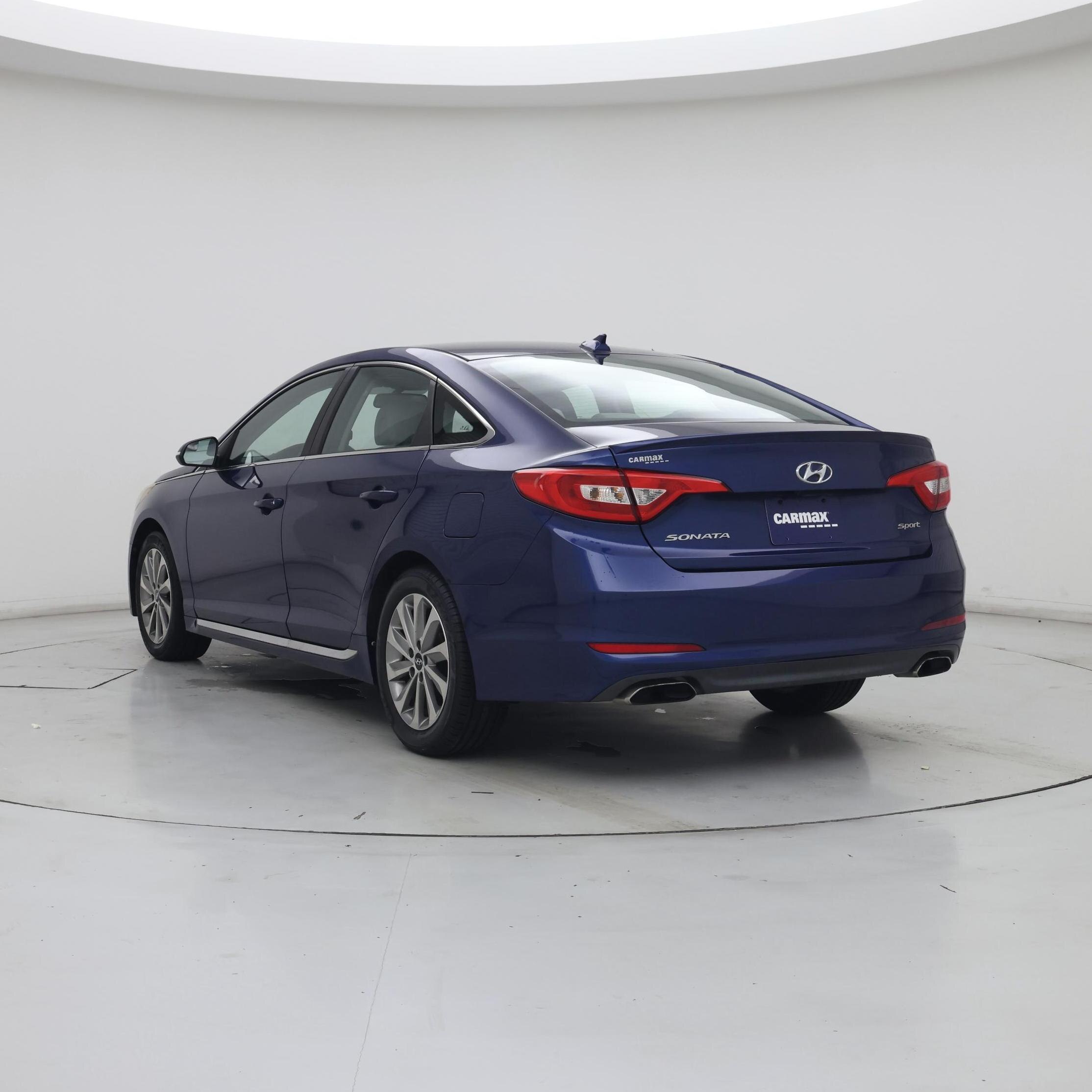 Thumbnail: 2016 Hyundai Sonata - 2