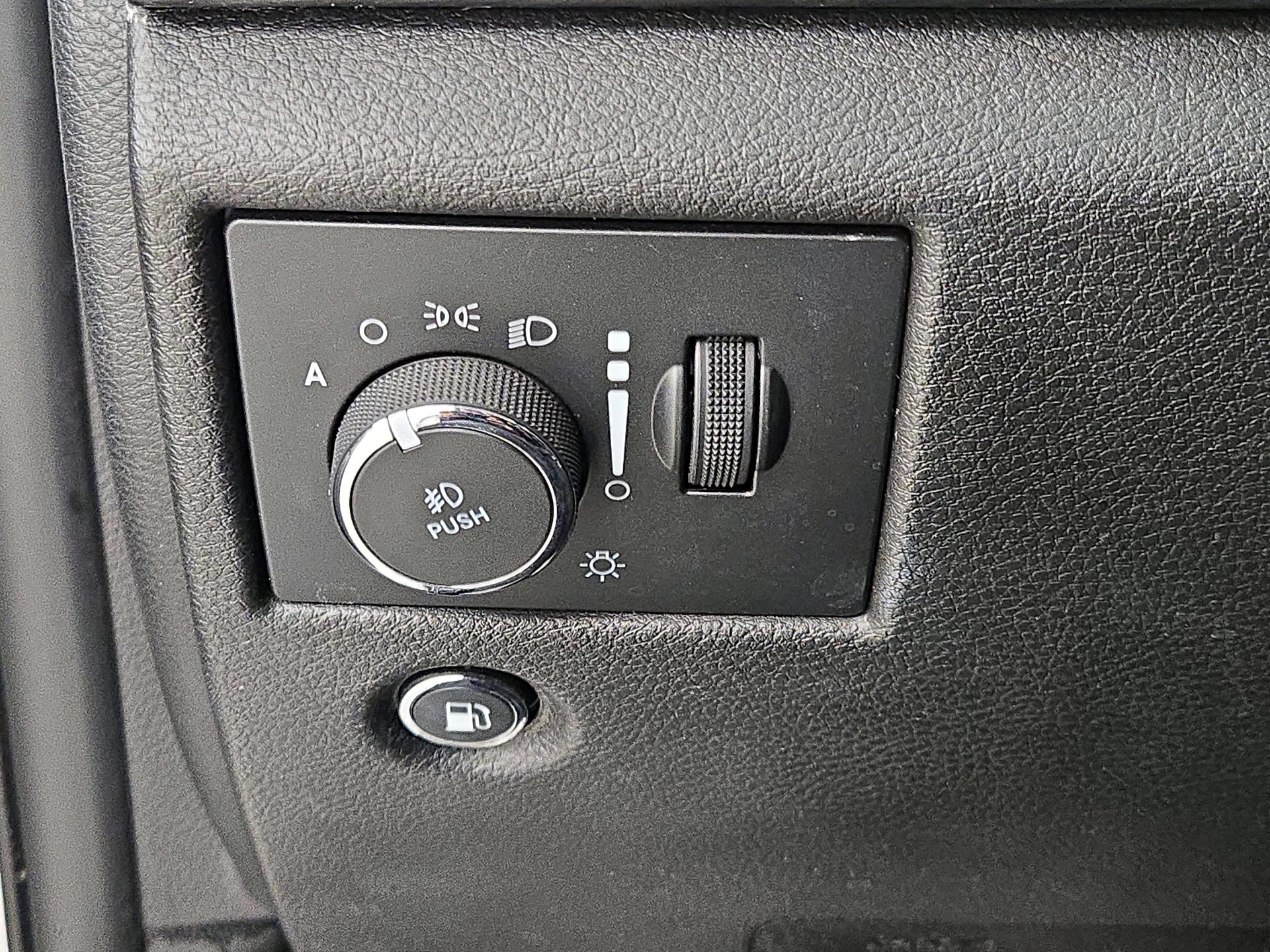 Thumbnail: 2021 Jeep Grand Cherokee - 13