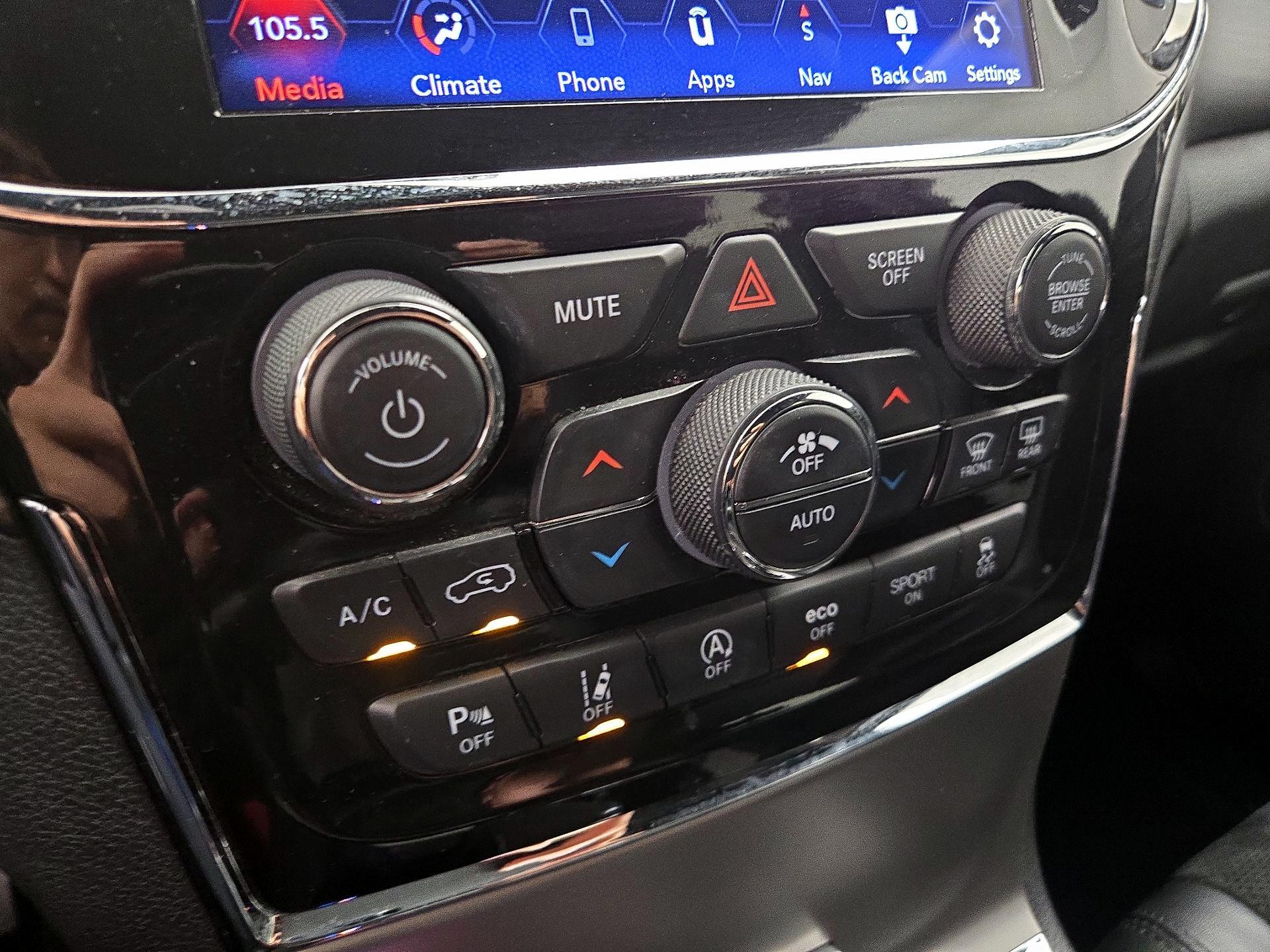 Thumbnail: 2021 Jeep Grand Cherokee - 17