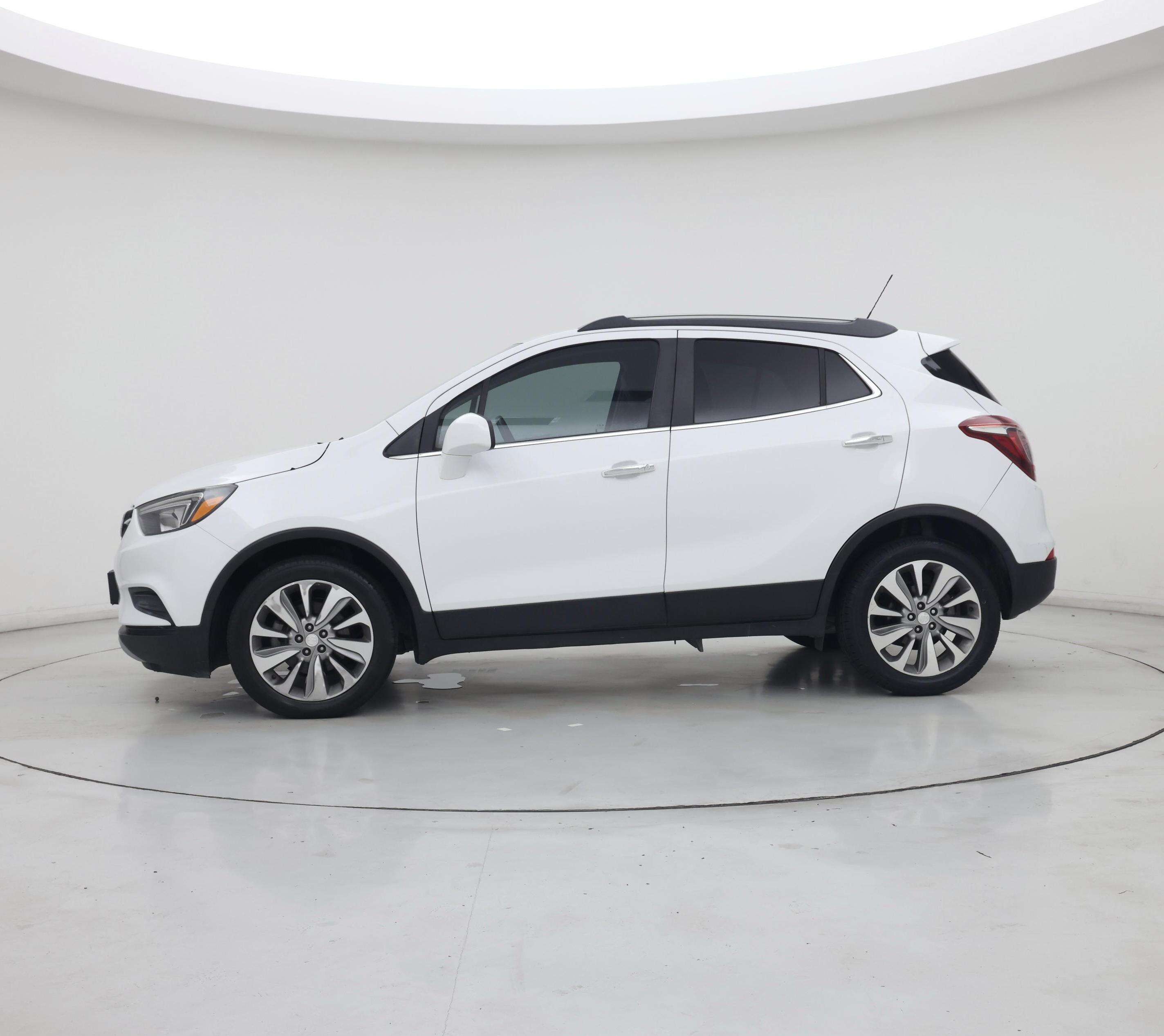 Thumbnail: 2020 Buick Encore - 3