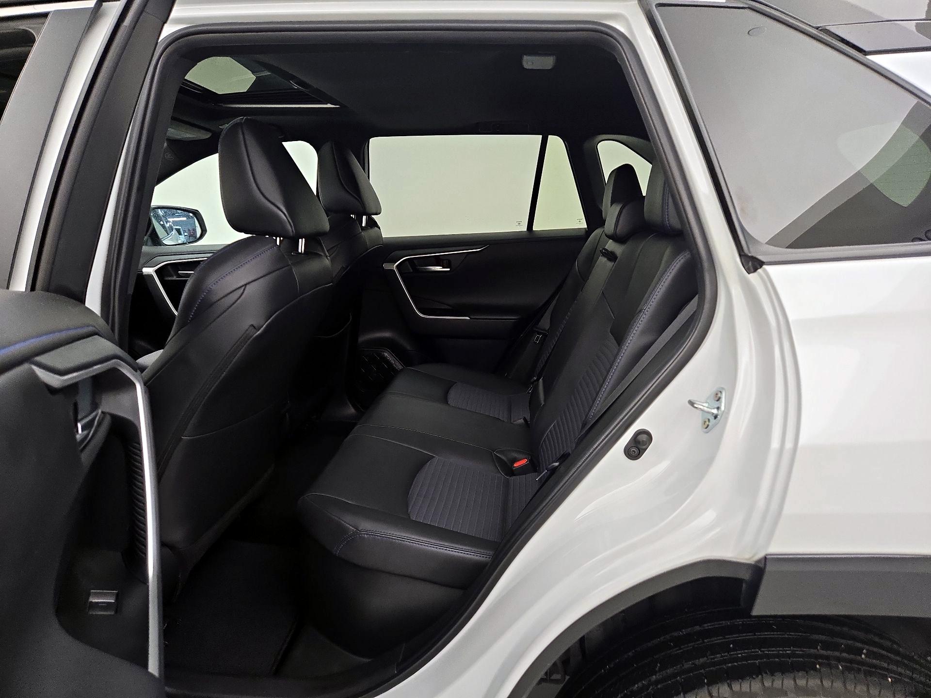 Thumbnail: 2025 Toyota RAV4 - 20