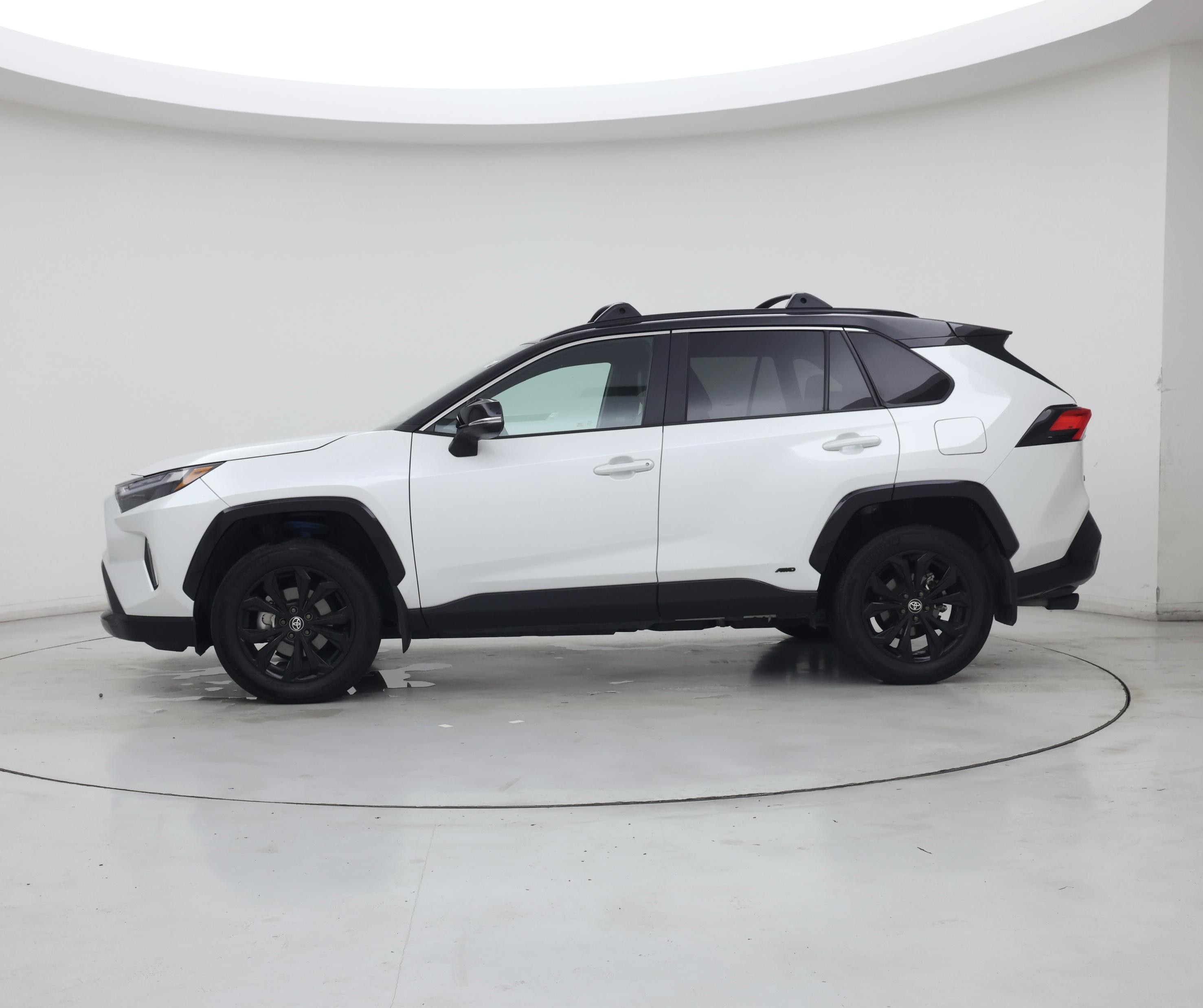Thumbnail: 2025 Toyota RAV4 - 3