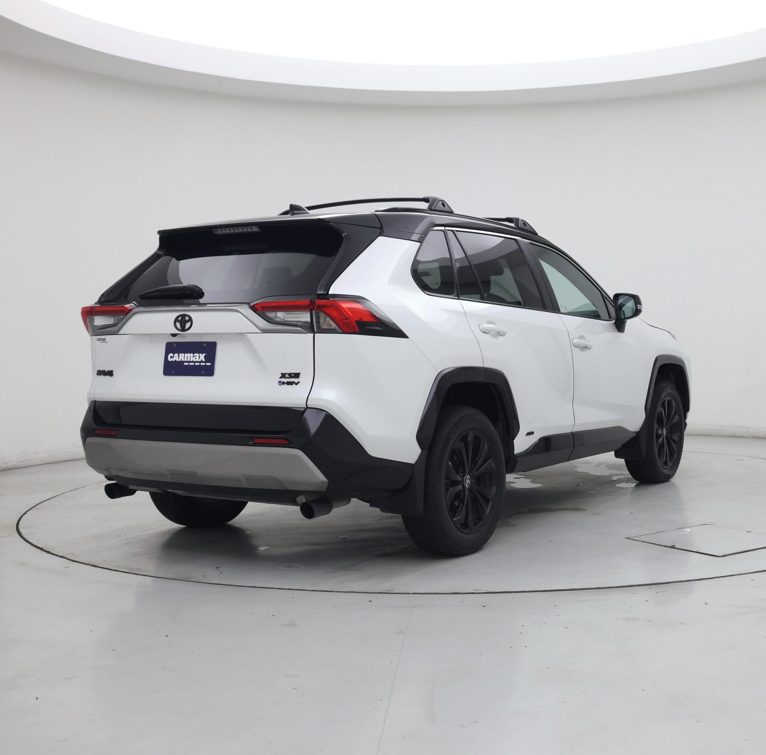 Thumbnail: 2025 Toyota RAV4 - 8