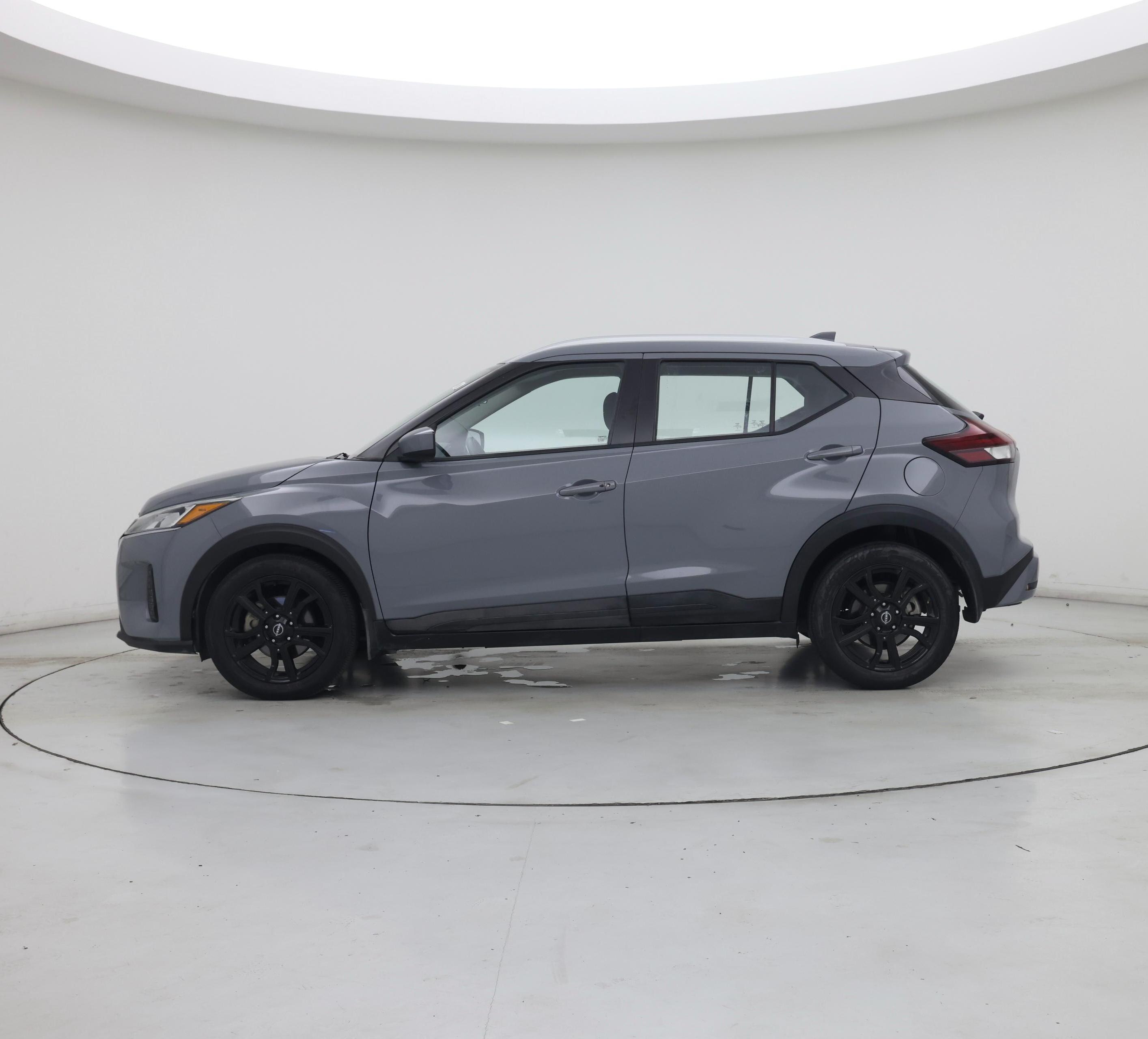 Thumbnail: 2023 Nissan Kicks - 3
