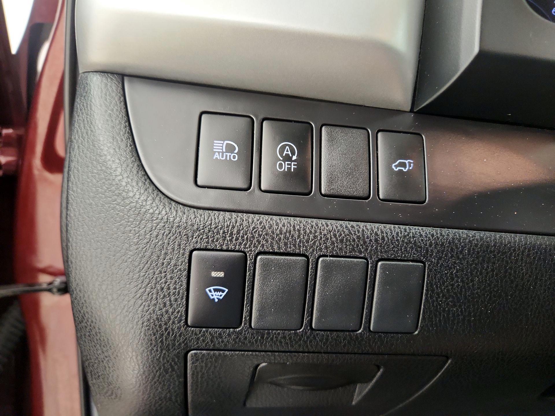 Thumbnail: 2019 Toyota Highlander - 13