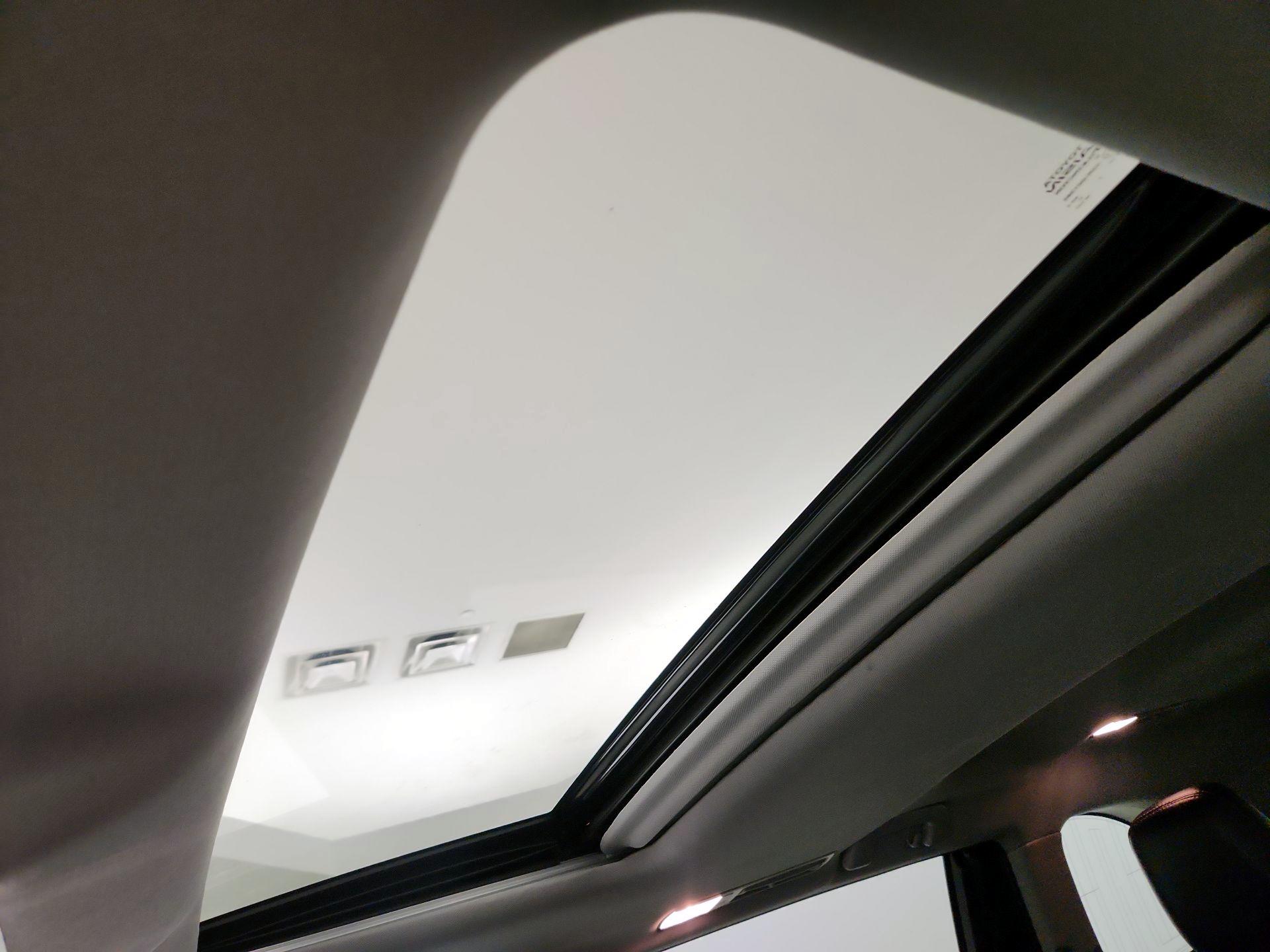 Thumbnail: 2019 Toyota Highlander - 20