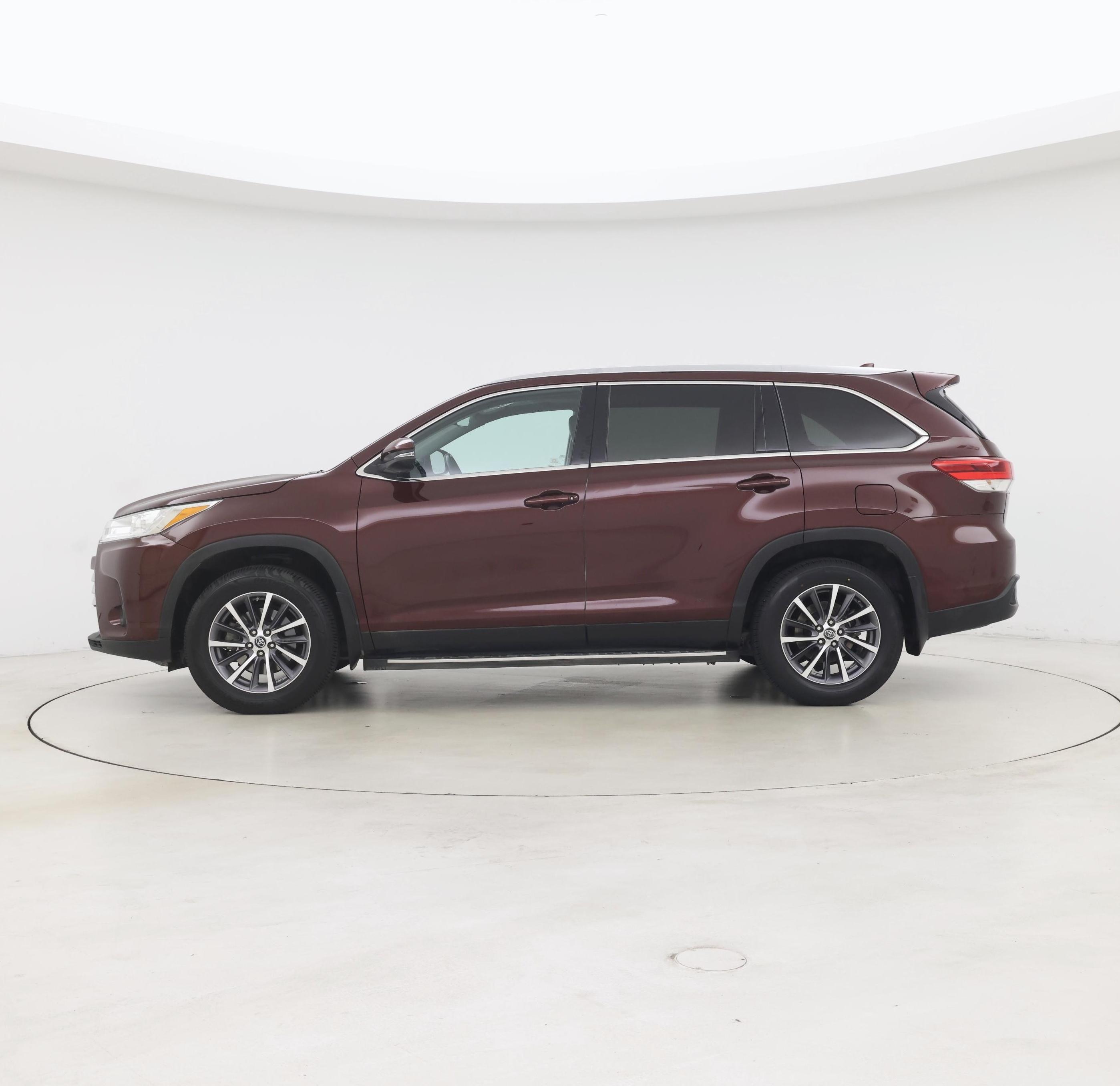 Thumbnail: 2019 Toyota Highlander - 3