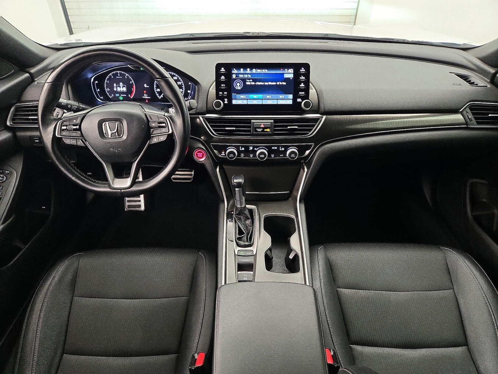 Apple CarPlay® & Android Auto™