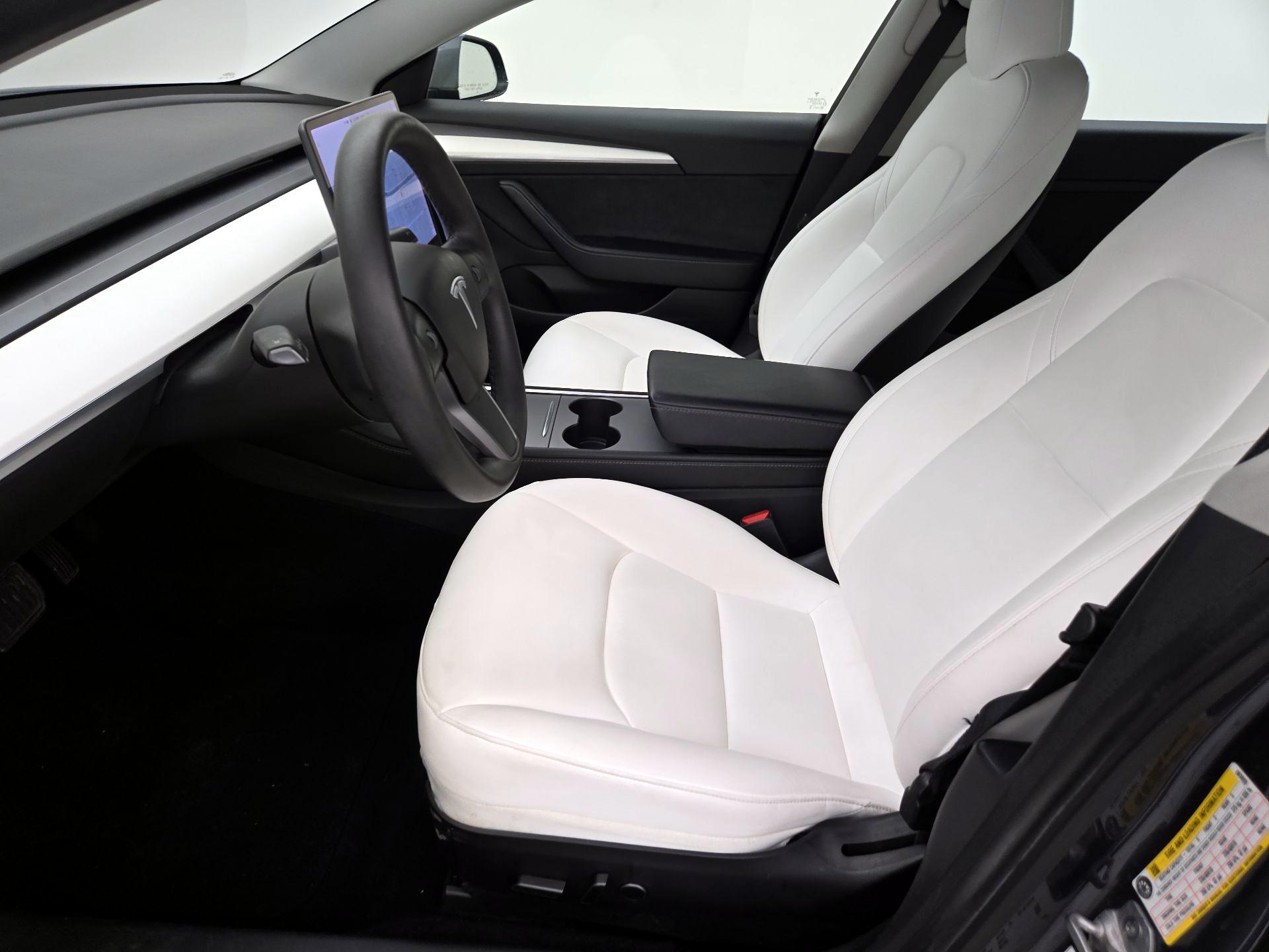 Thumbnail: 2021 Tesla Model 3 - 11