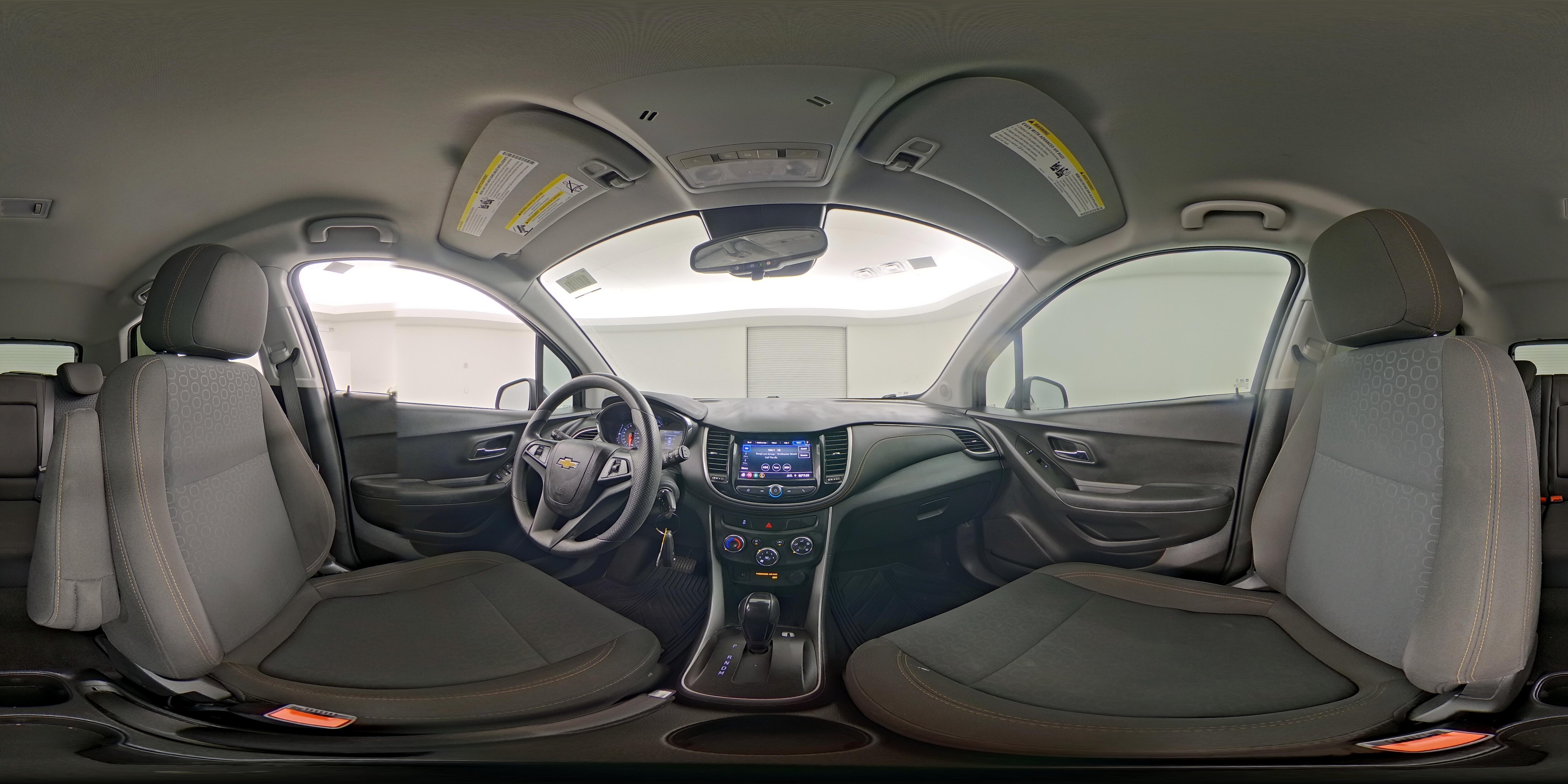 2021 Chevrolet Trax LS - Photo 24