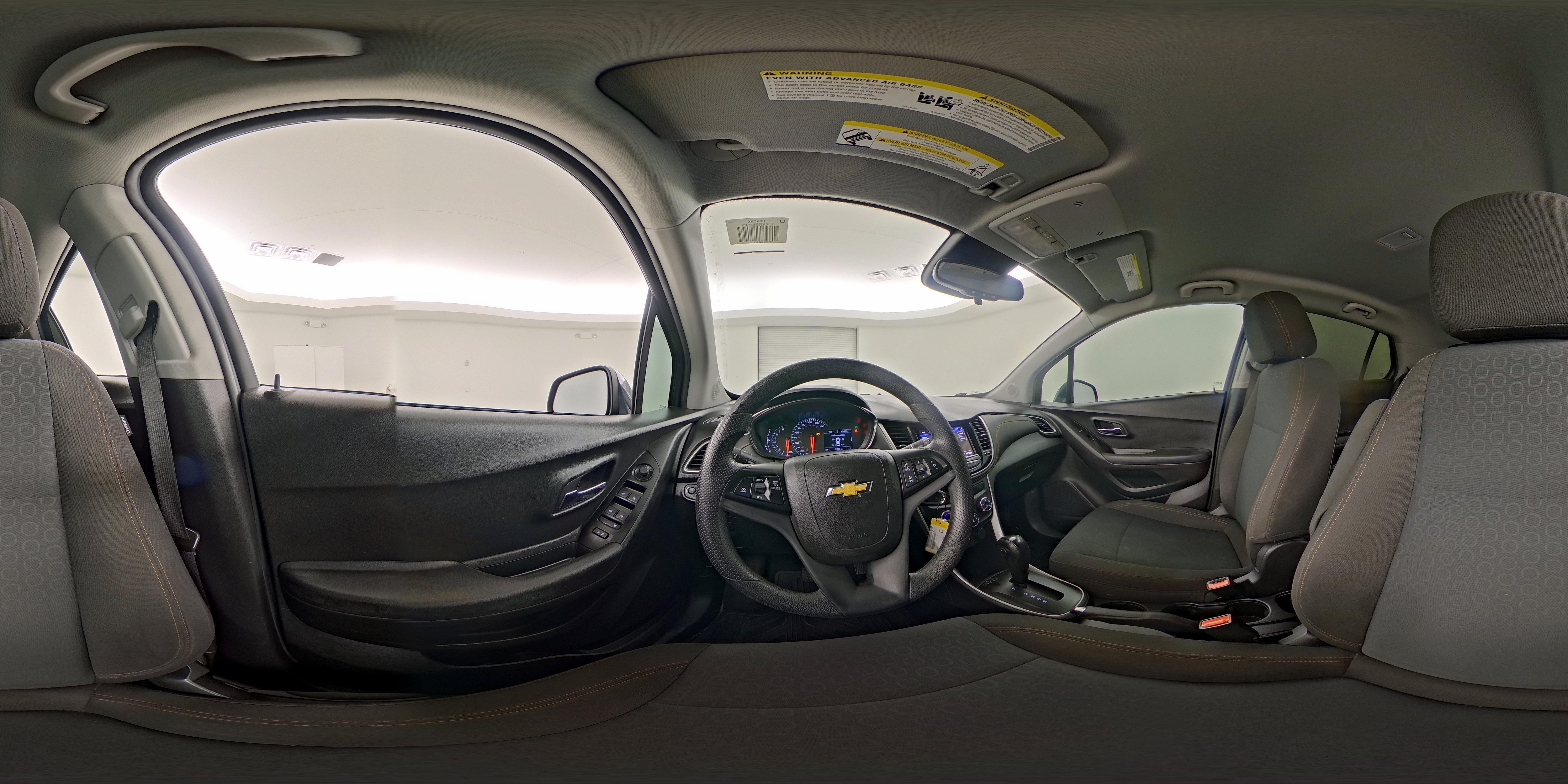 2021 Chevrolet Trax LS - Photo 26