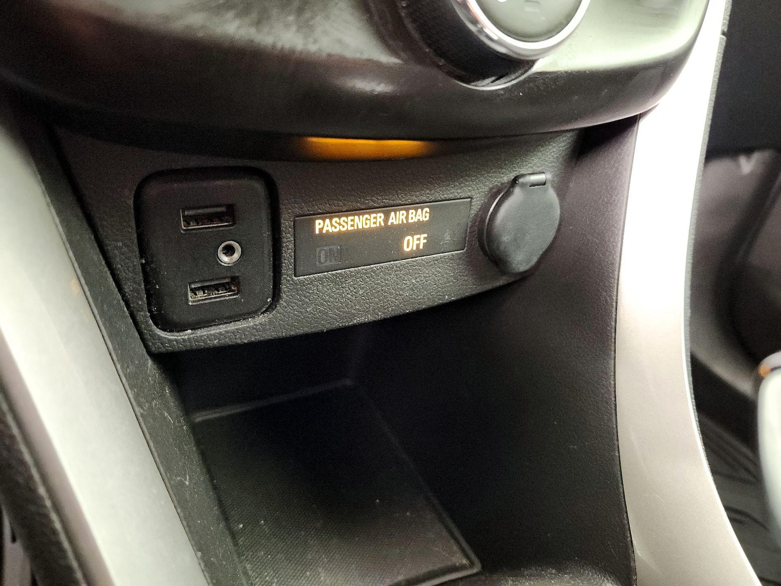 2021 Chevrolet Trax LS - Photo 19