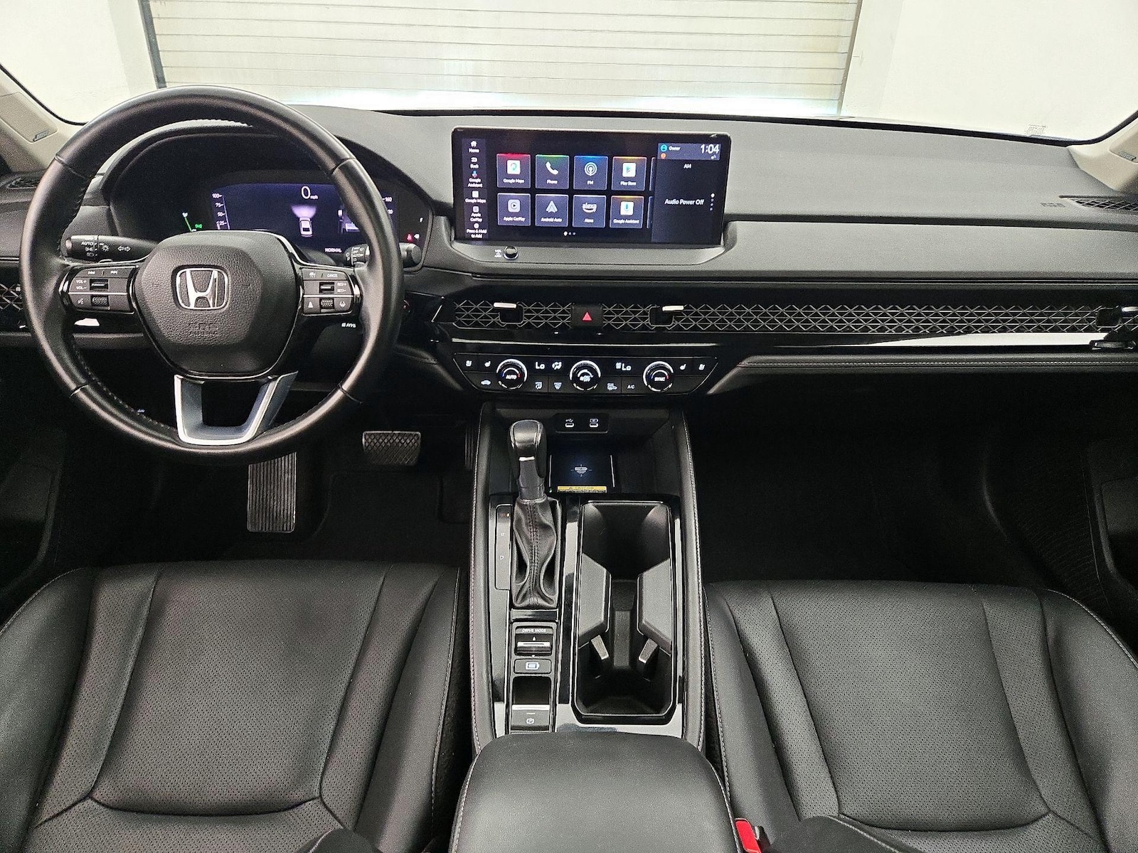 Apple CarPlay® & Android Auto™