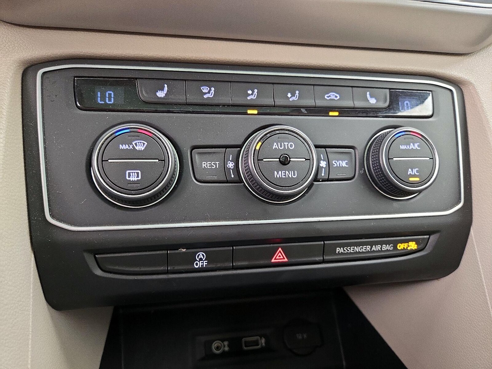 2019 Volkswagen Atlas SE w/Tech, photo 17