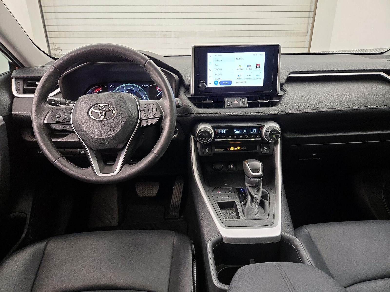 2023 Toyota RAV4 XLE Premium - Photo 10