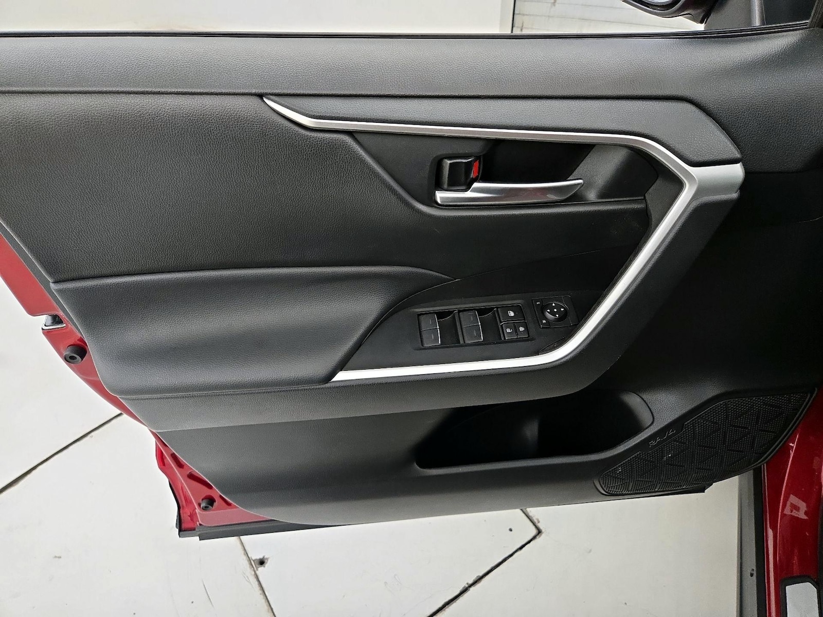2023 Toyota RAV4 XLE Premium - Photo 13