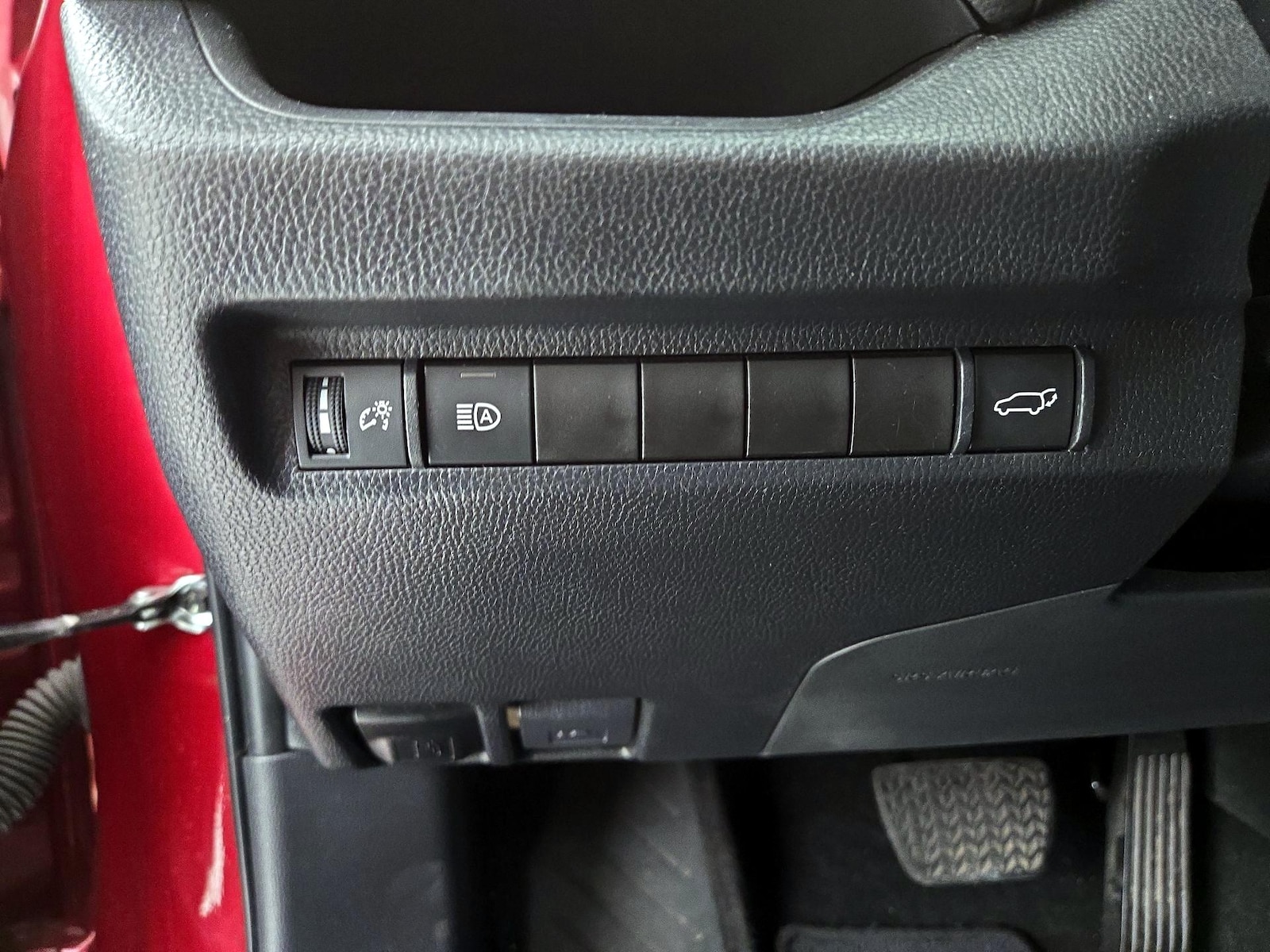 2023 Toyota RAV4 XLE Premium - Photo 14