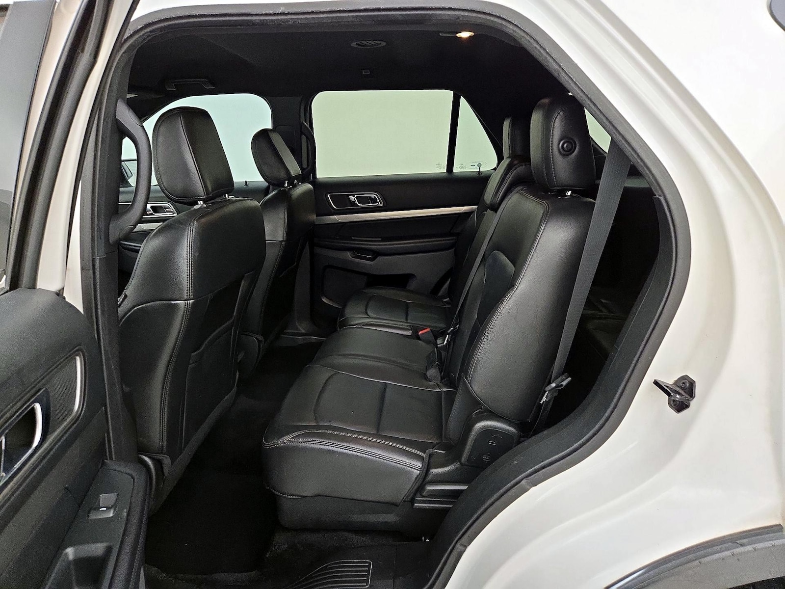 2018 Ford Explorer XLT - Photo 21