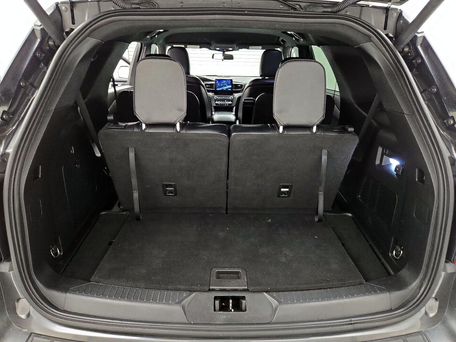 2020 Ford Explorer XLT - Photo 23