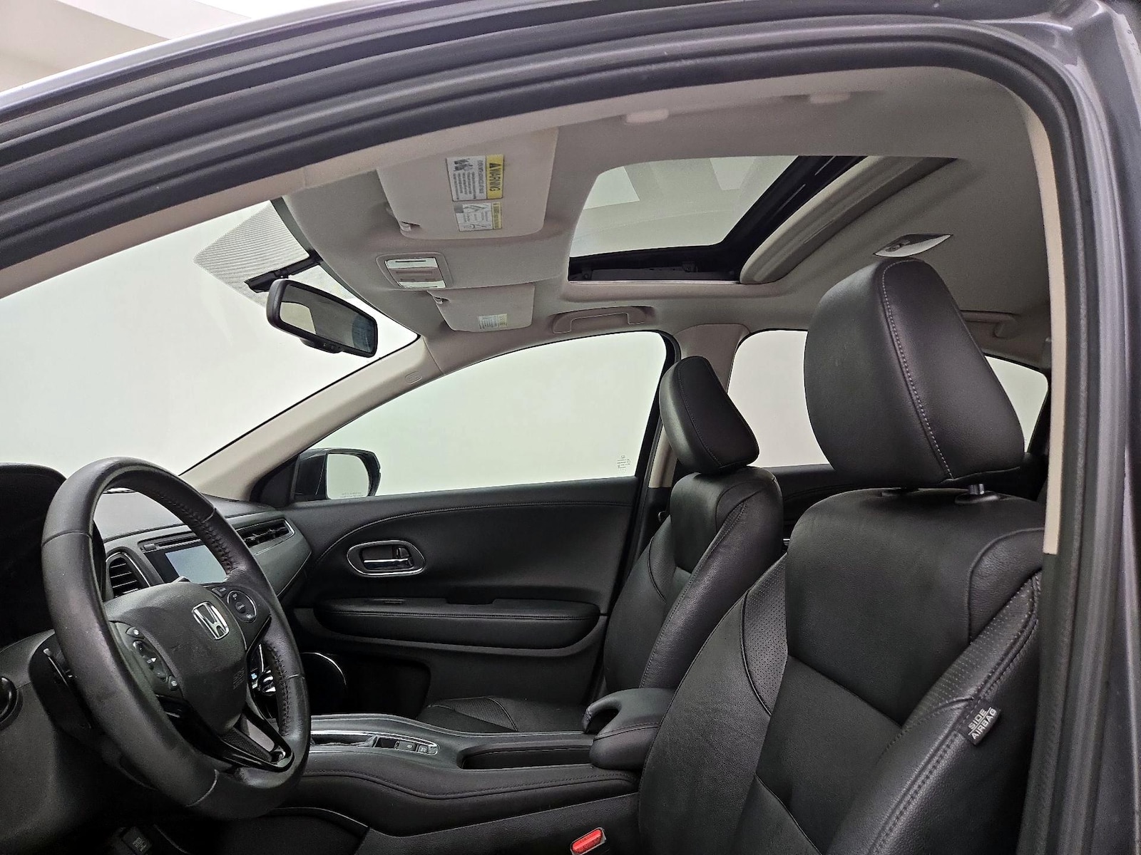 Sunroof(s) & Overhead Airbags
