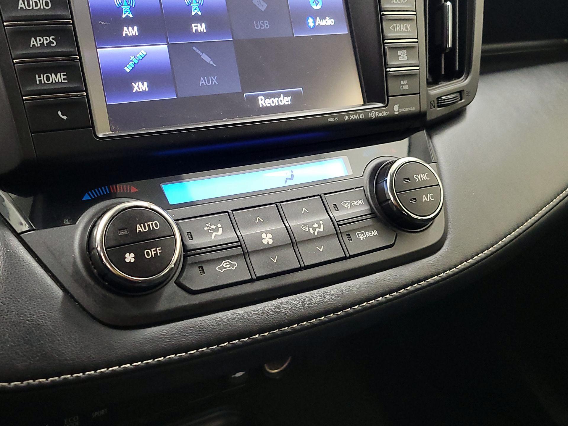 Thumbnail: 2017 Toyota RAV4 - 14