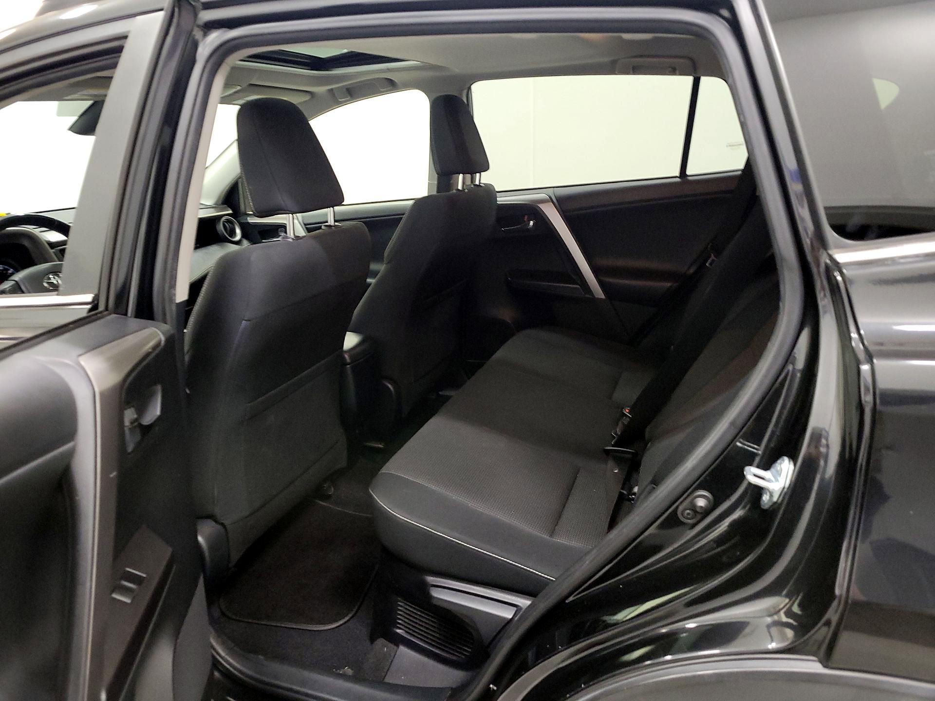 Thumbnail: 2017 Toyota RAV4 - 18