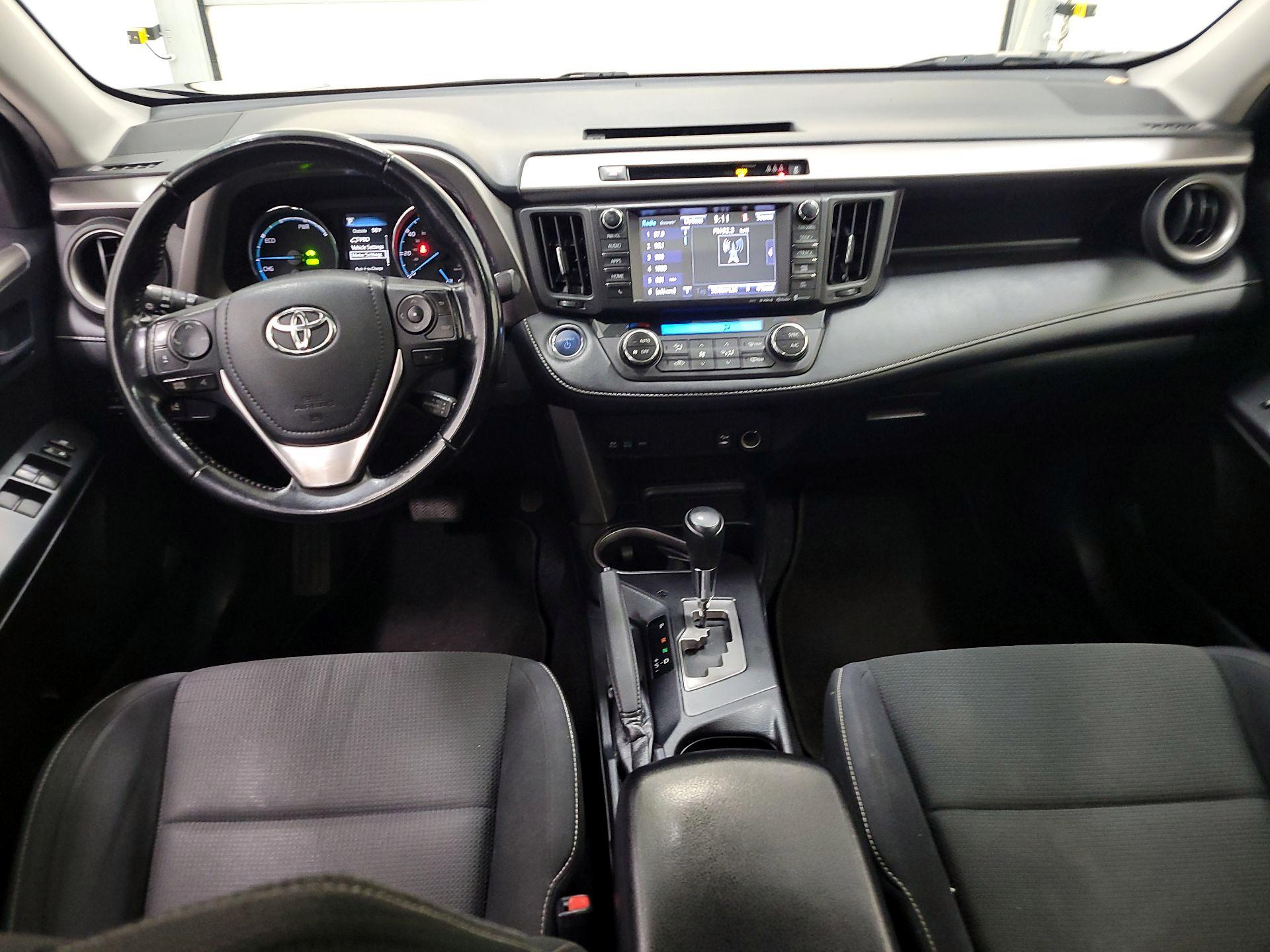 Thumbnail: 2017 Toyota RAV4 - 8