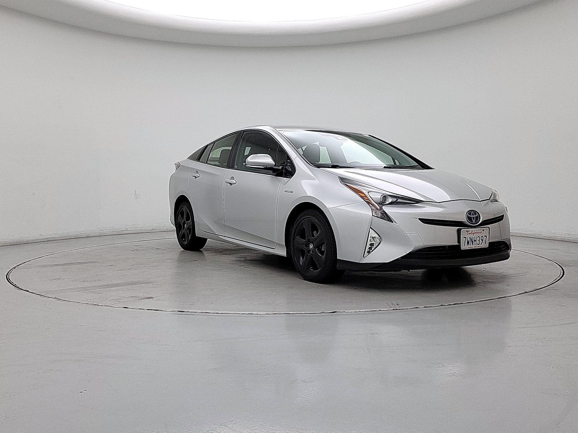 Thumbnail: 2016 Toyota Prius - 1
