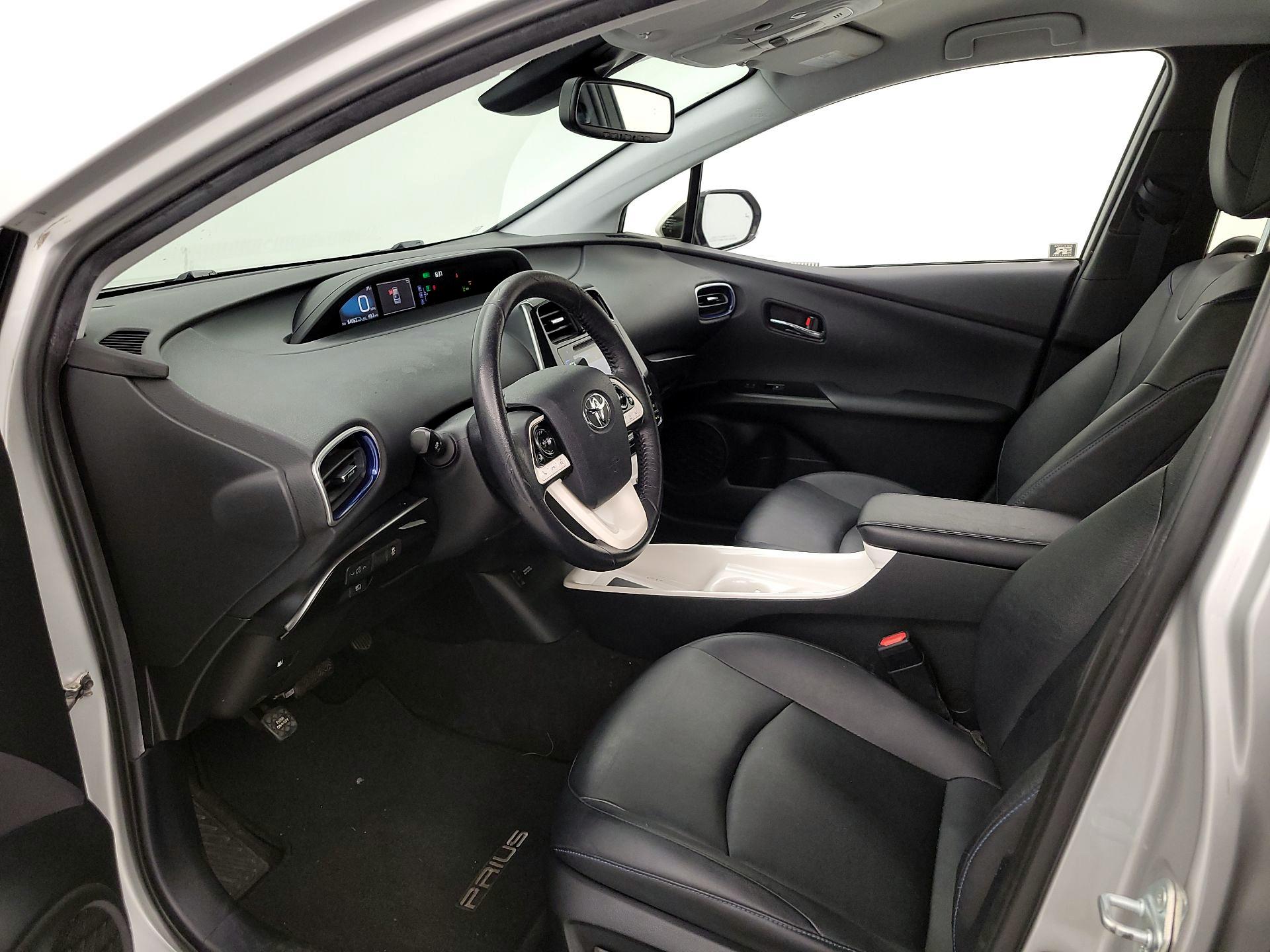 Thumbnail: 2016 Toyota Prius - 9