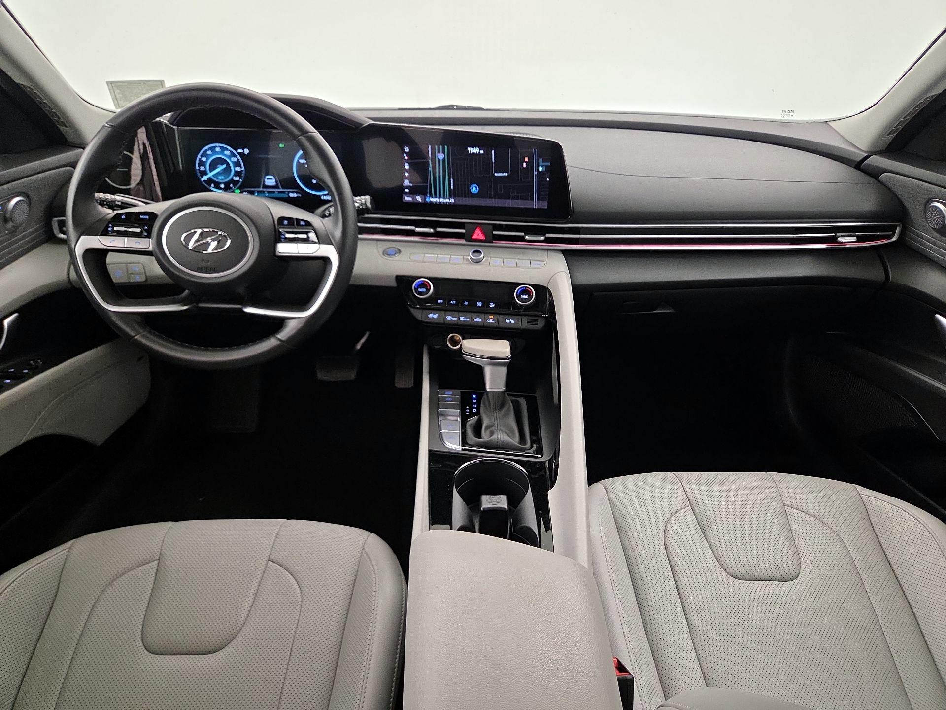 Thumbnail: 2023 Hyundai Elantra - 9